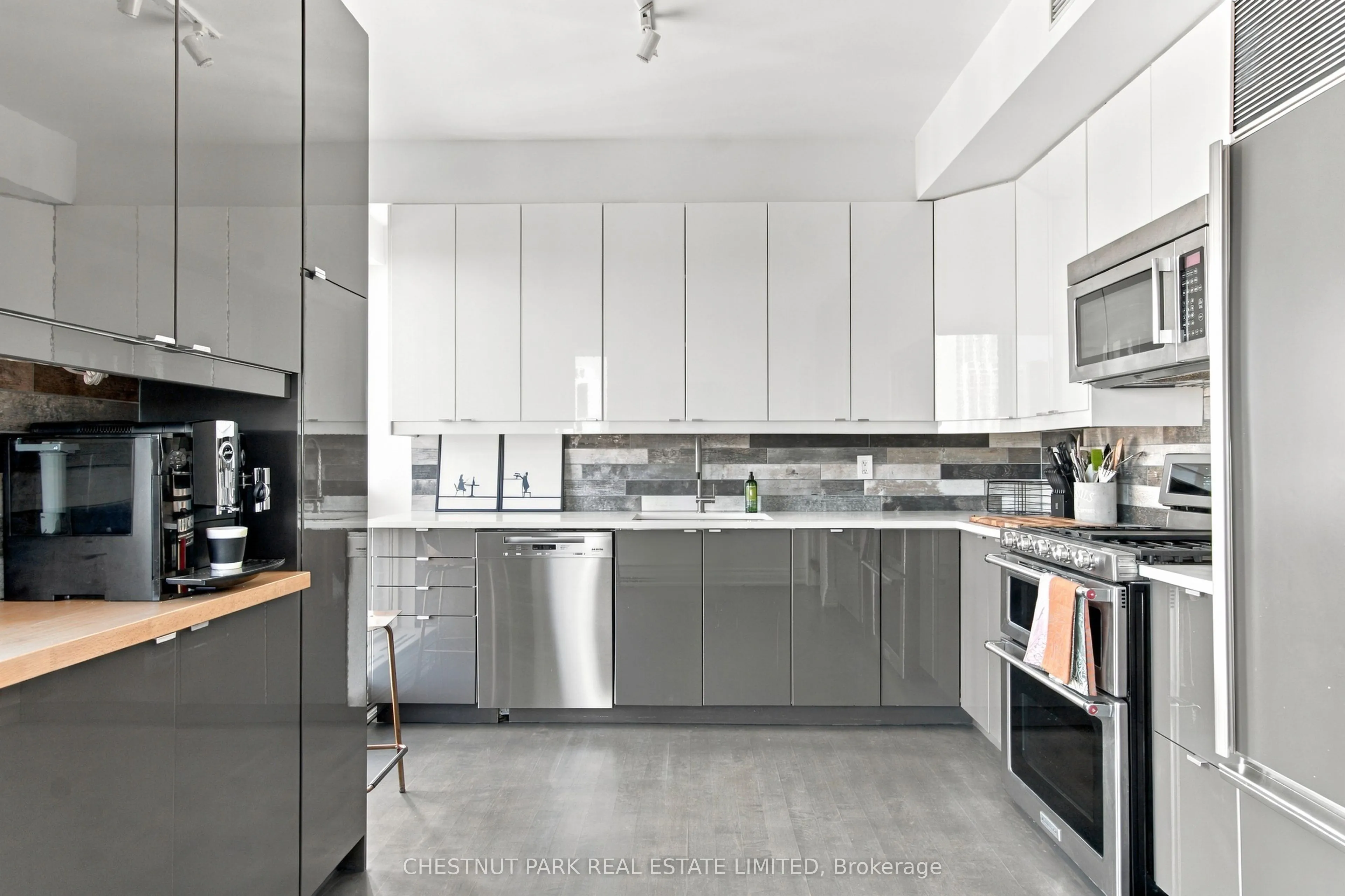 38 Avenue Road #1902