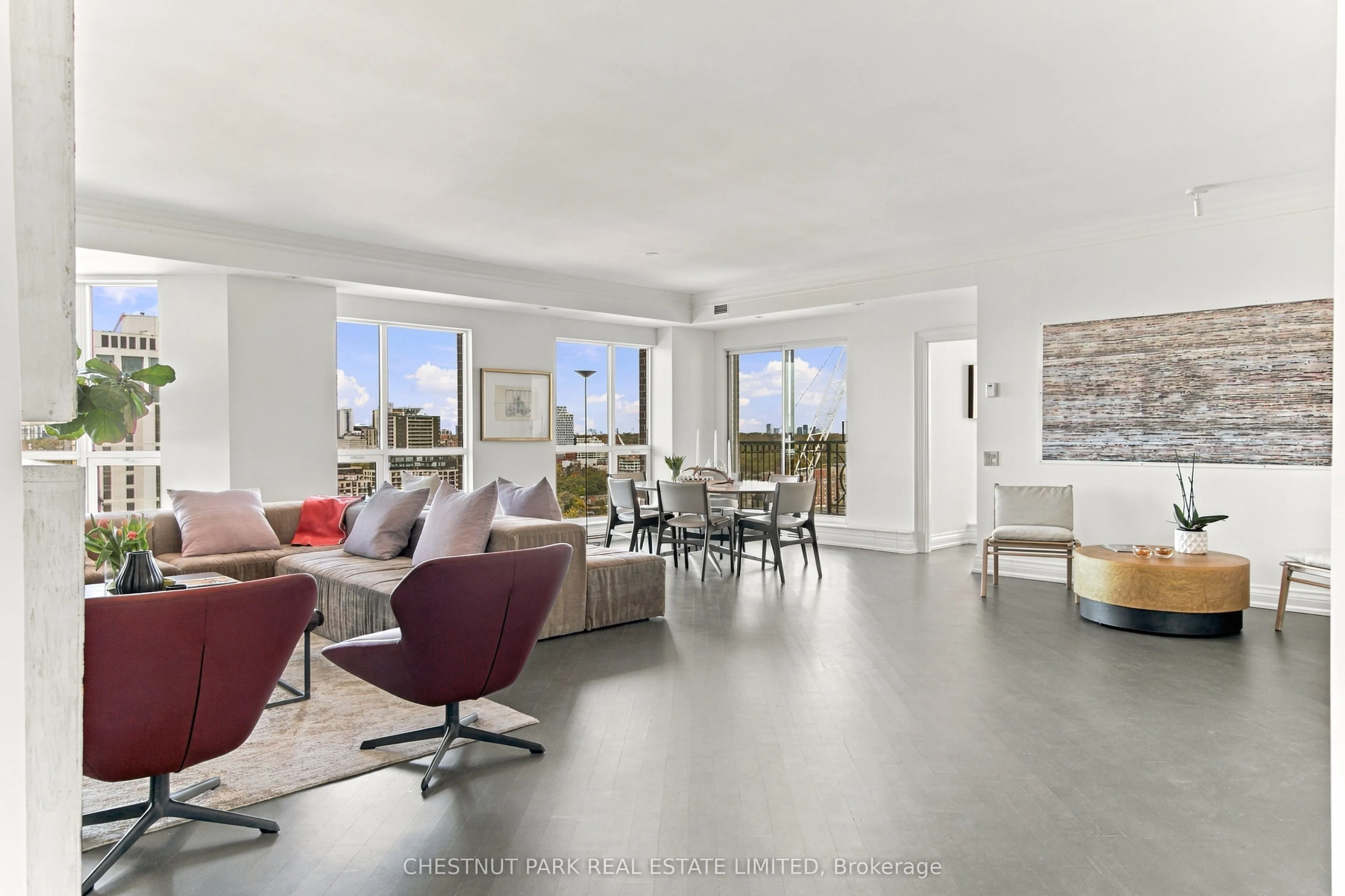 38 Avenue Road #1902
