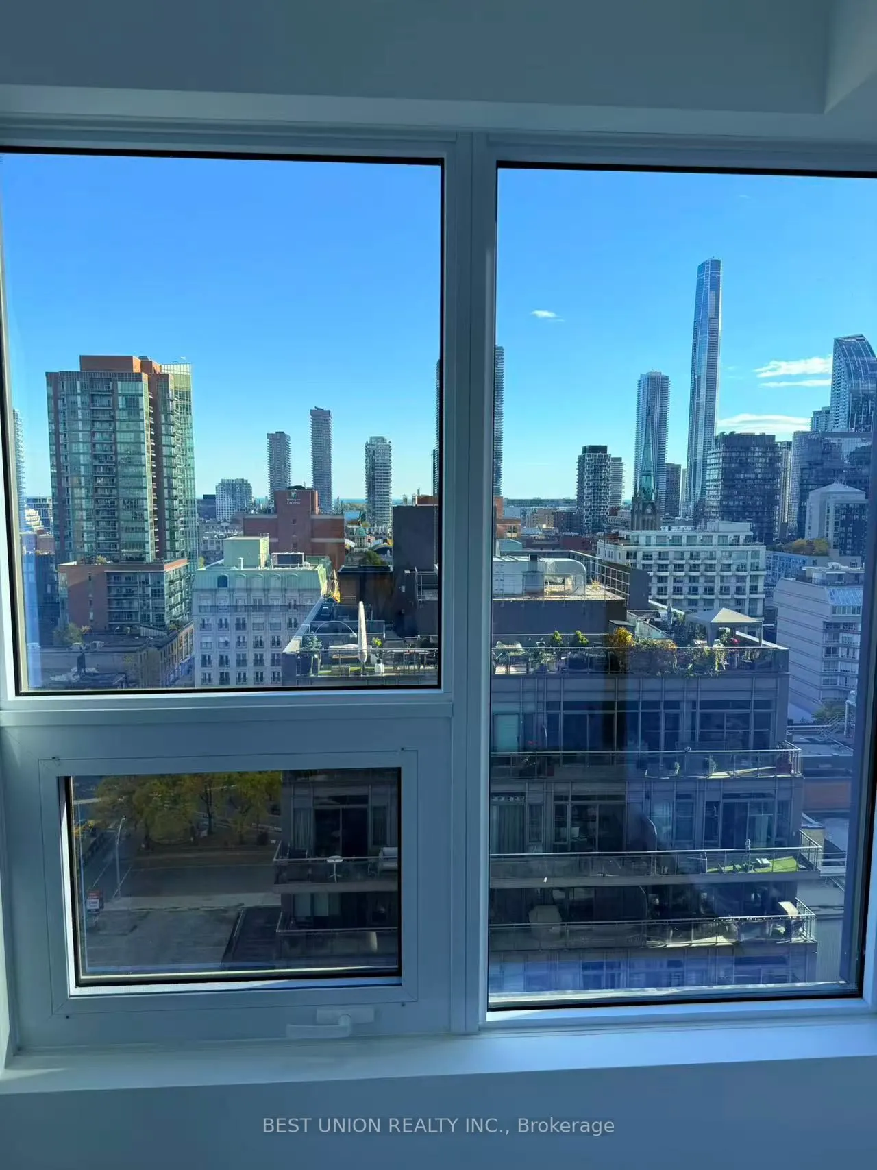 100 Queen Street E #1806