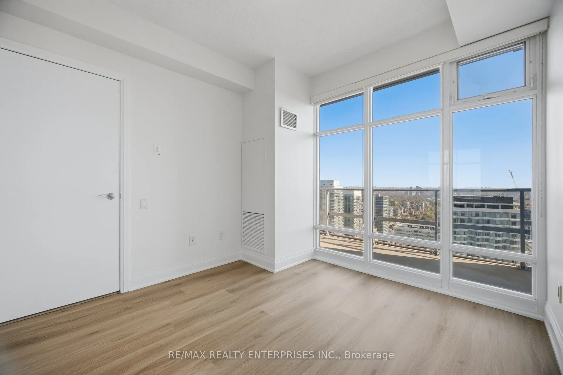 2191 Yonge Street #4501