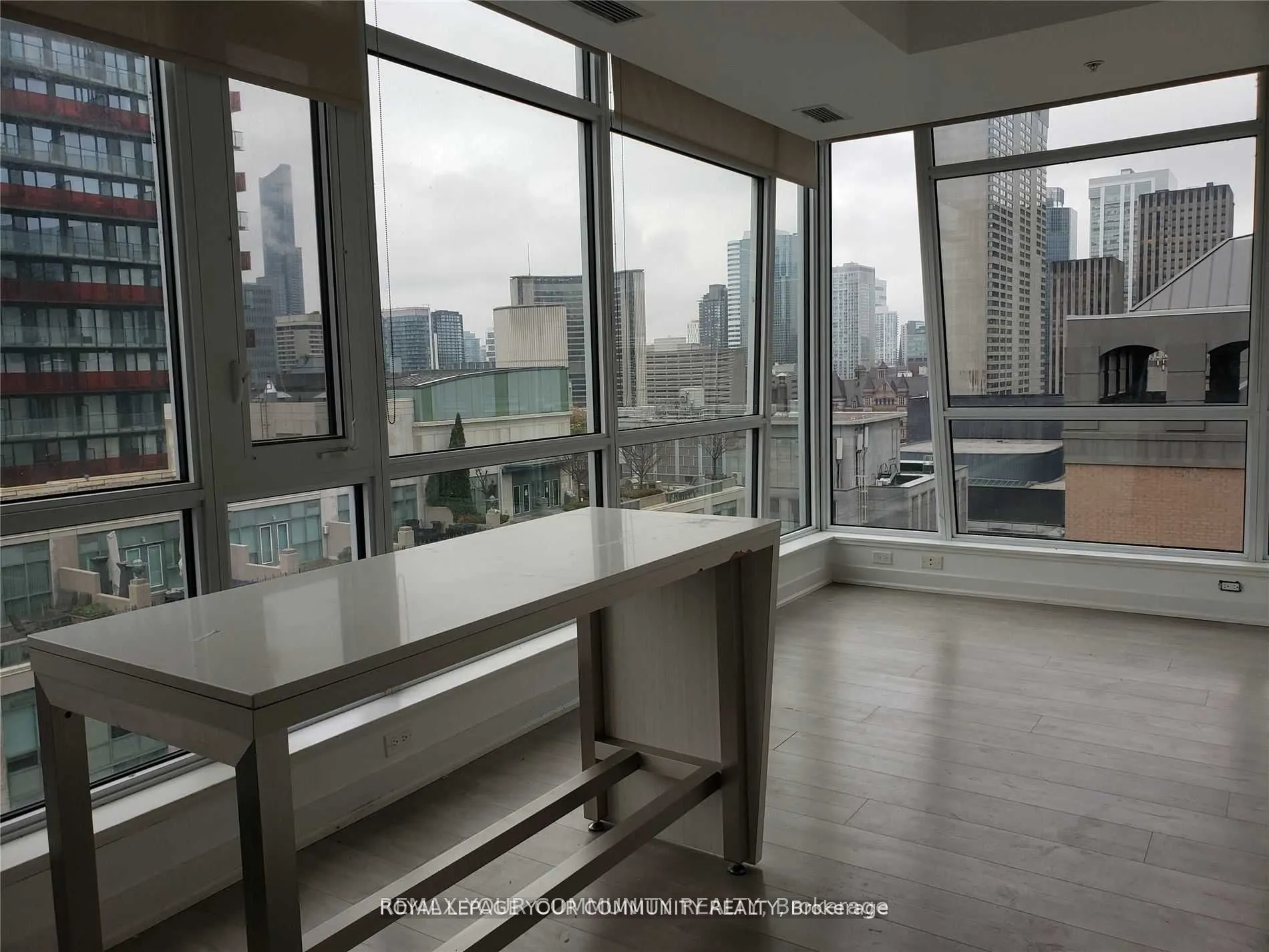 199 Richmond Street W #1602