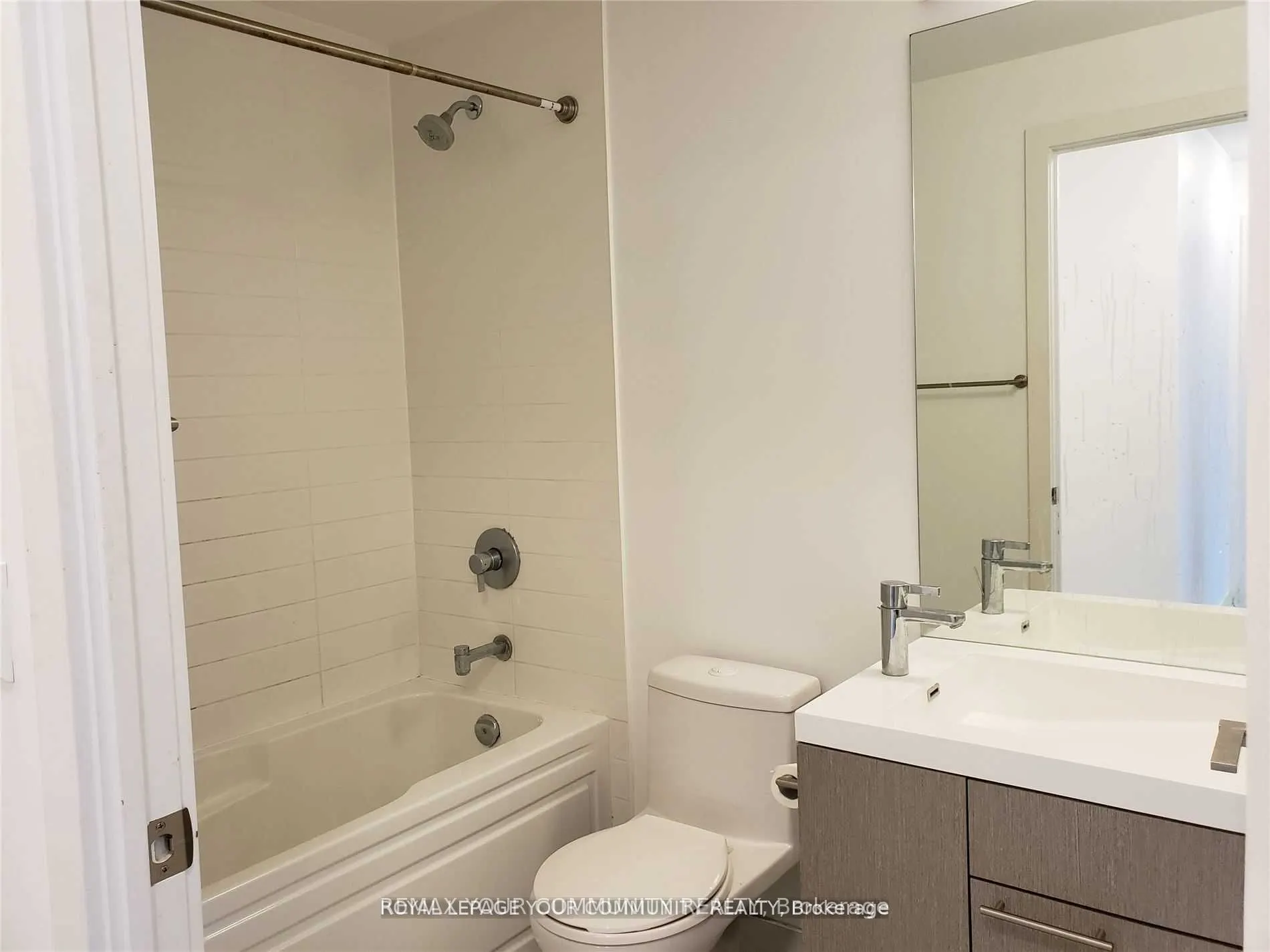 199 Richmond Street W #1602