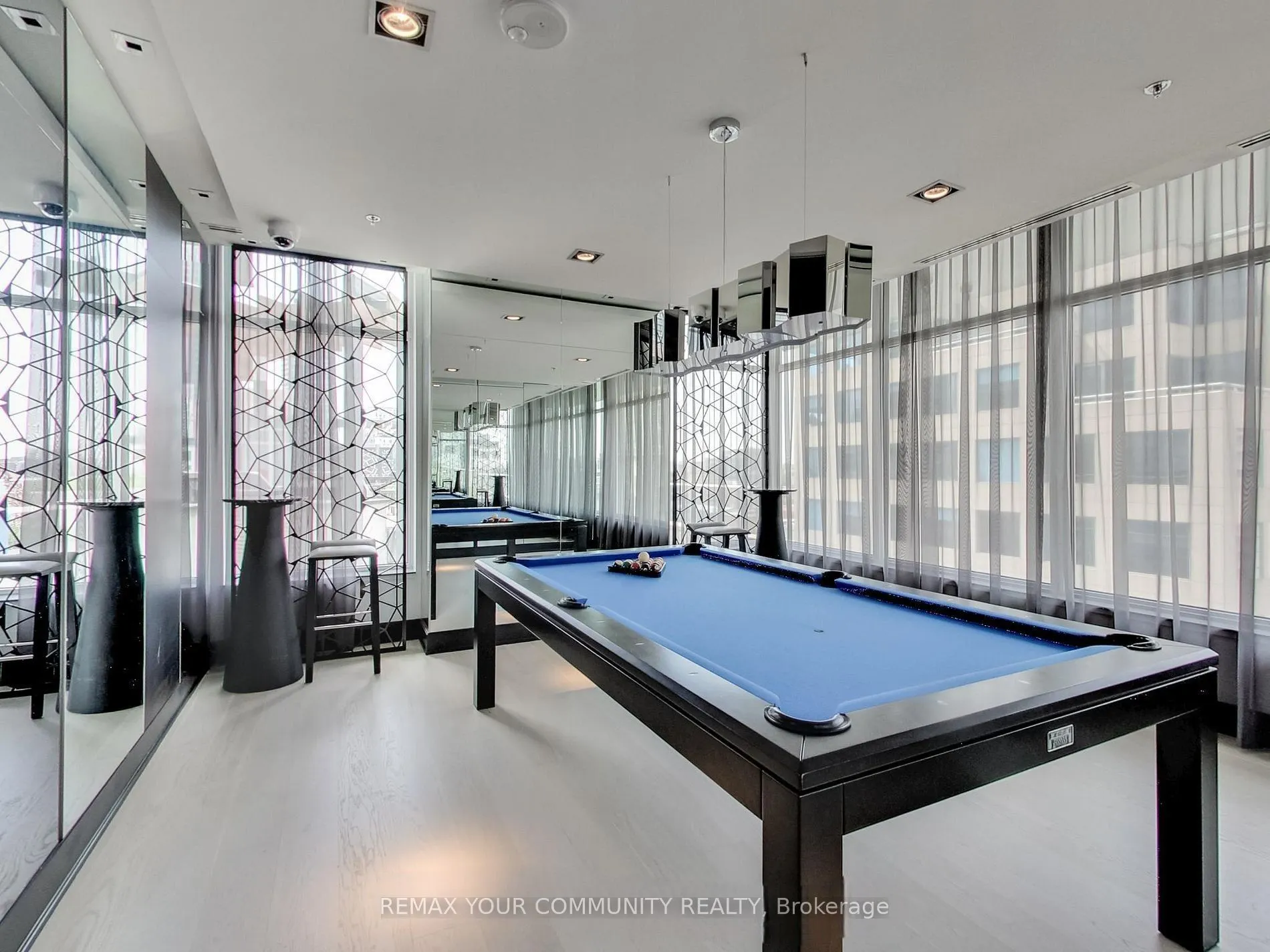 199 Richmond Street W #1602