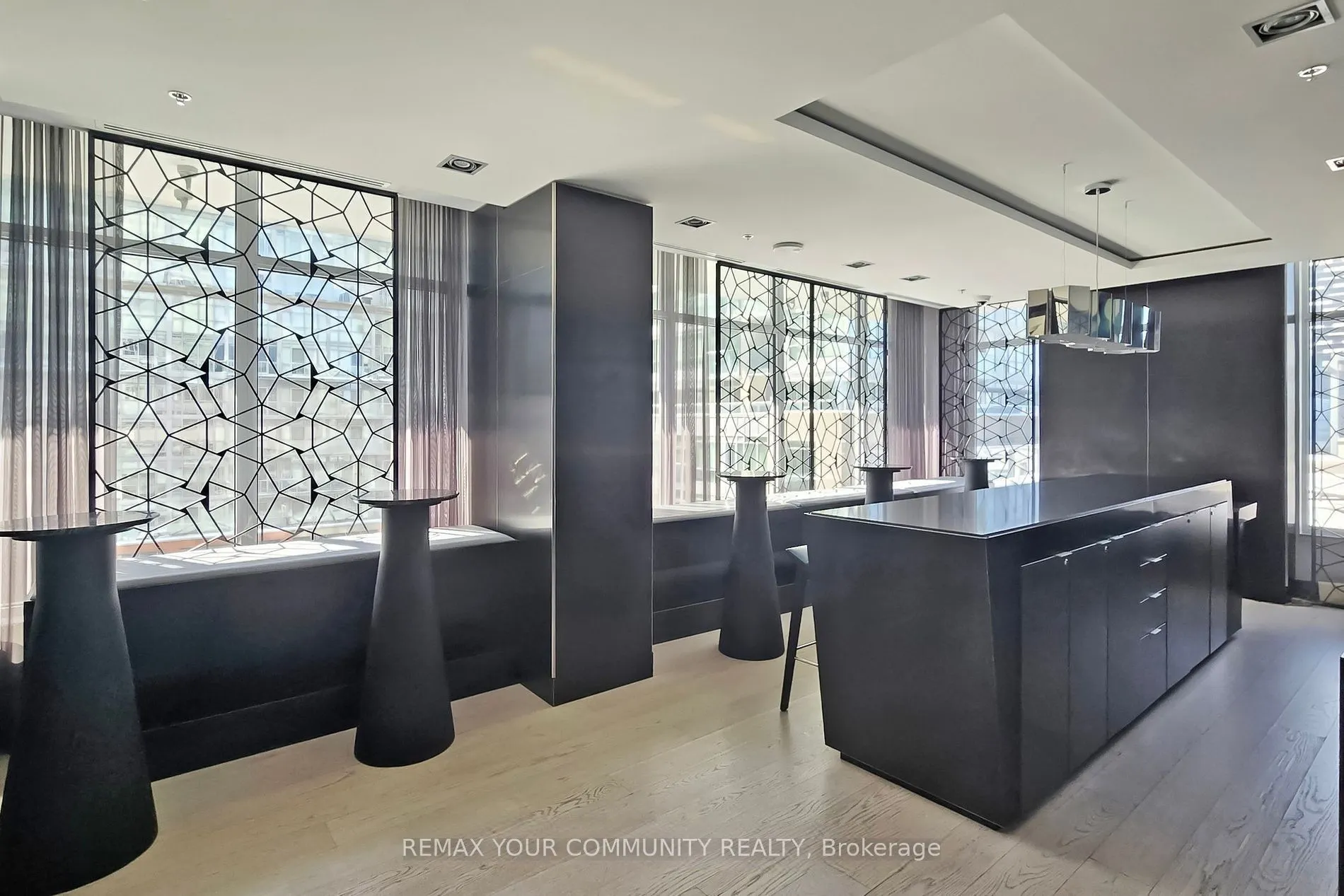 199 Richmond Street W #1602