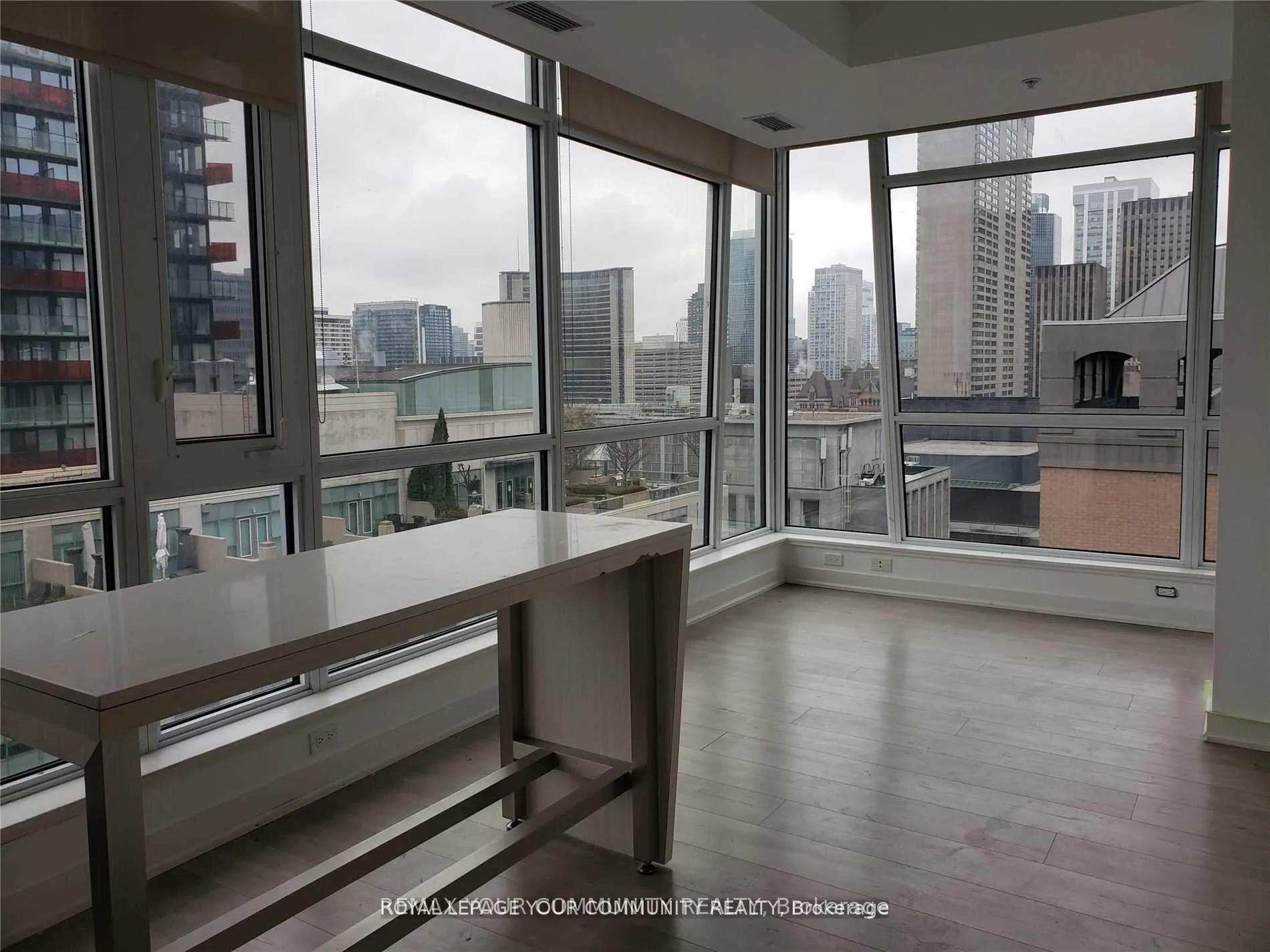199 Richmond Street W #1602