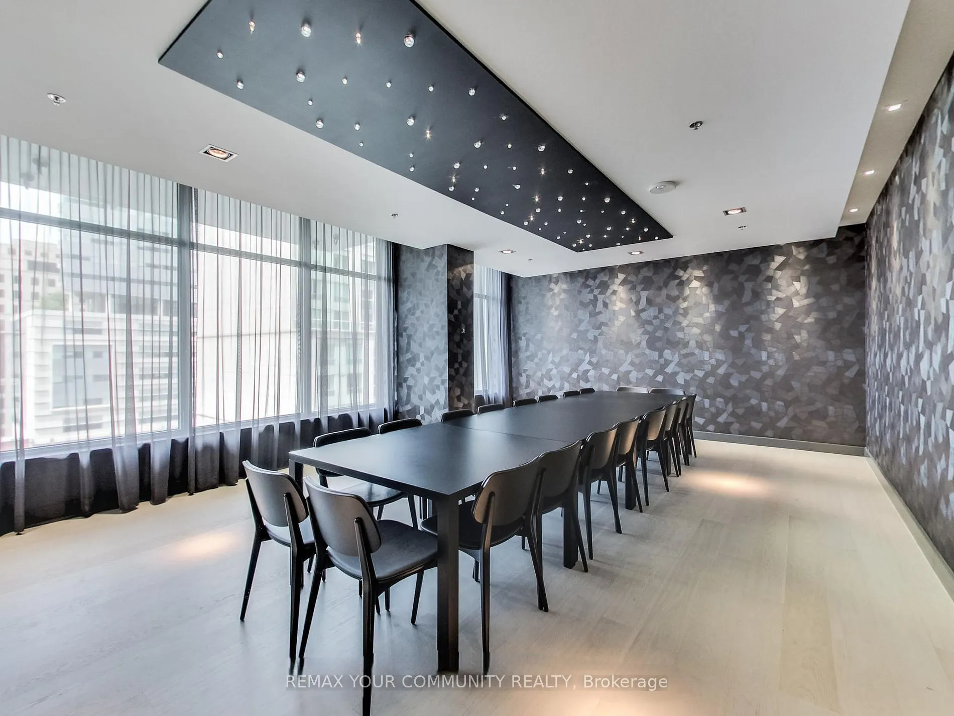 199 Richmond Street W #1602