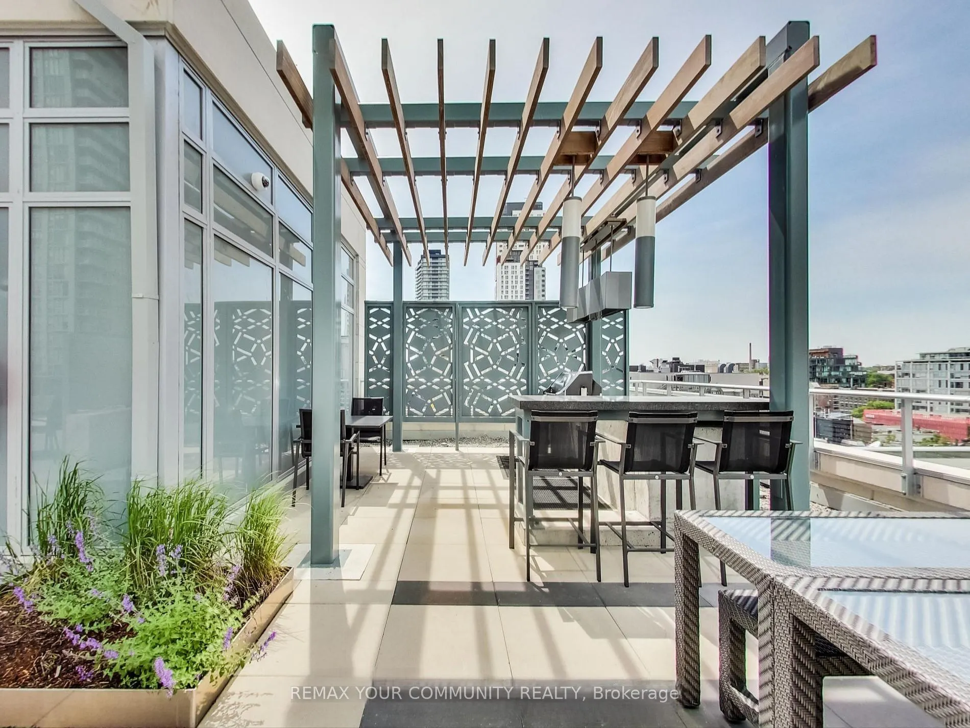 199 Richmond Street W #1602