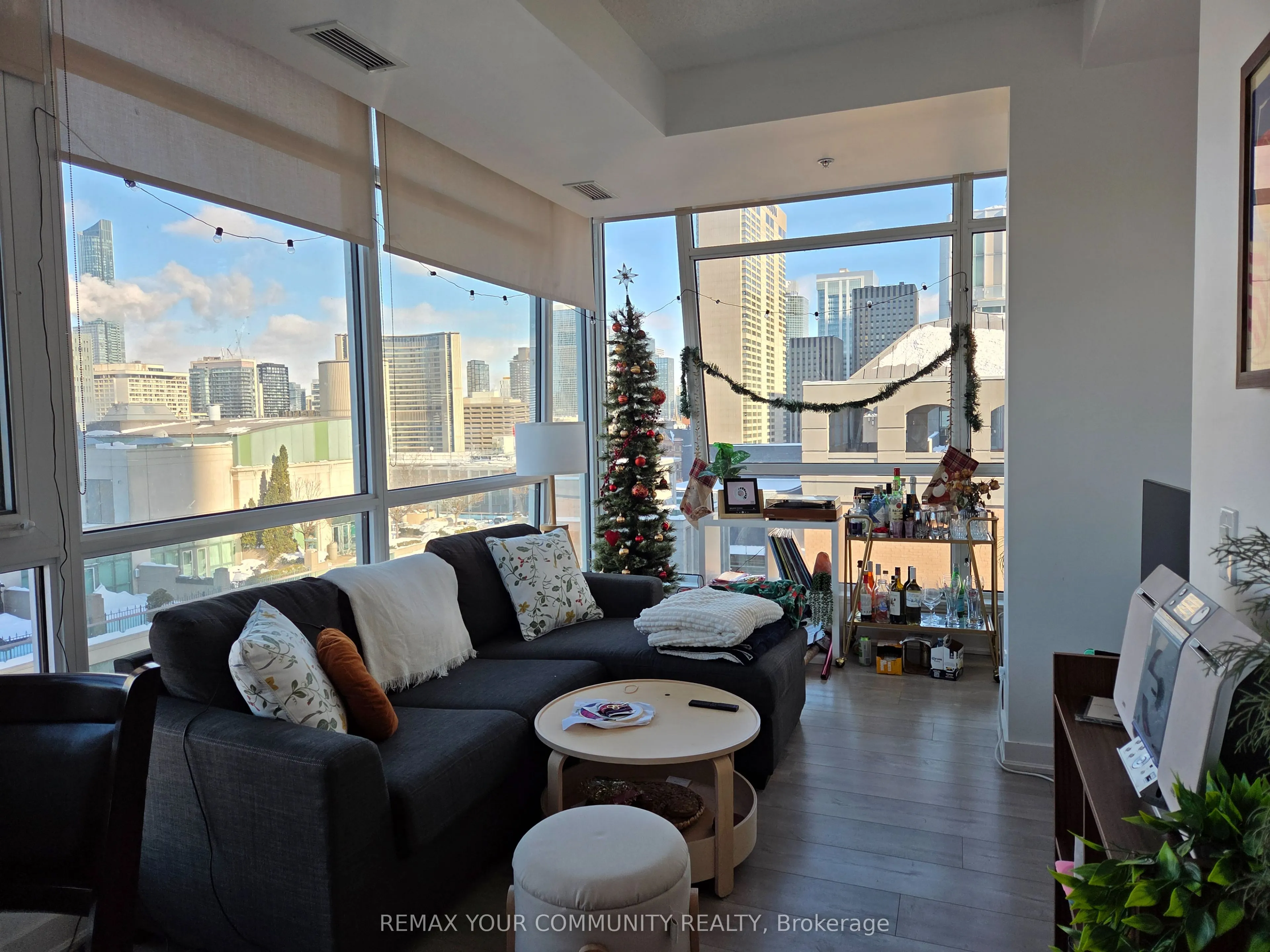 199 Richmond Street W #1602