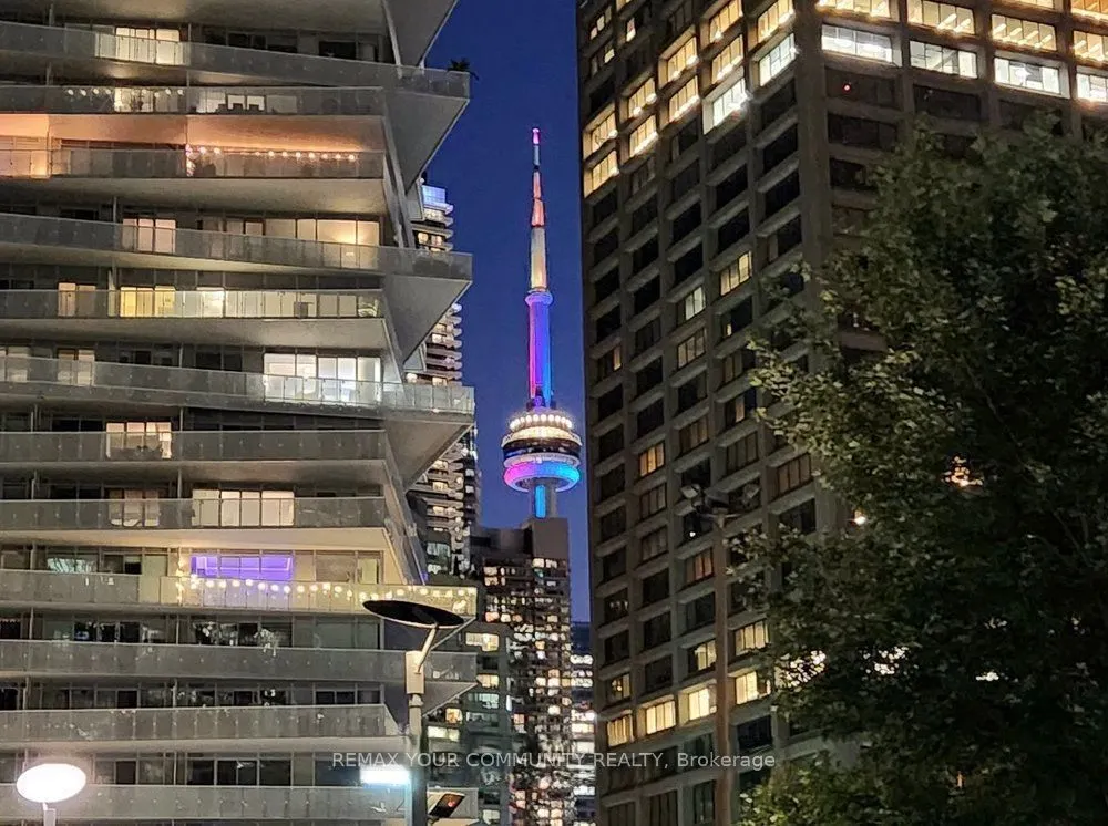 29 Queens Quay E #918