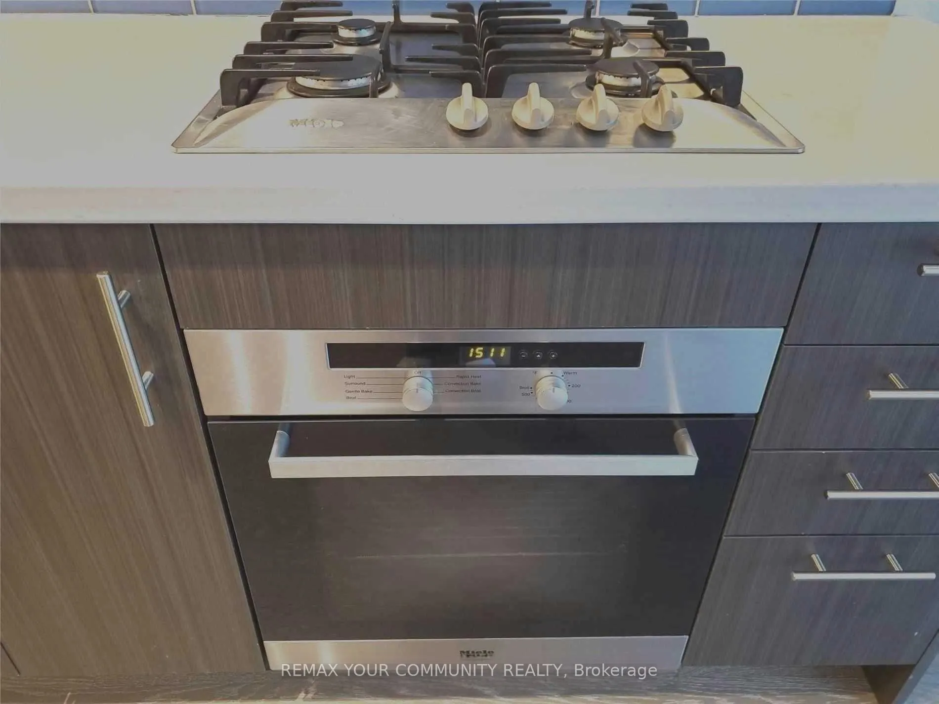 29 Queens Quay E #918
