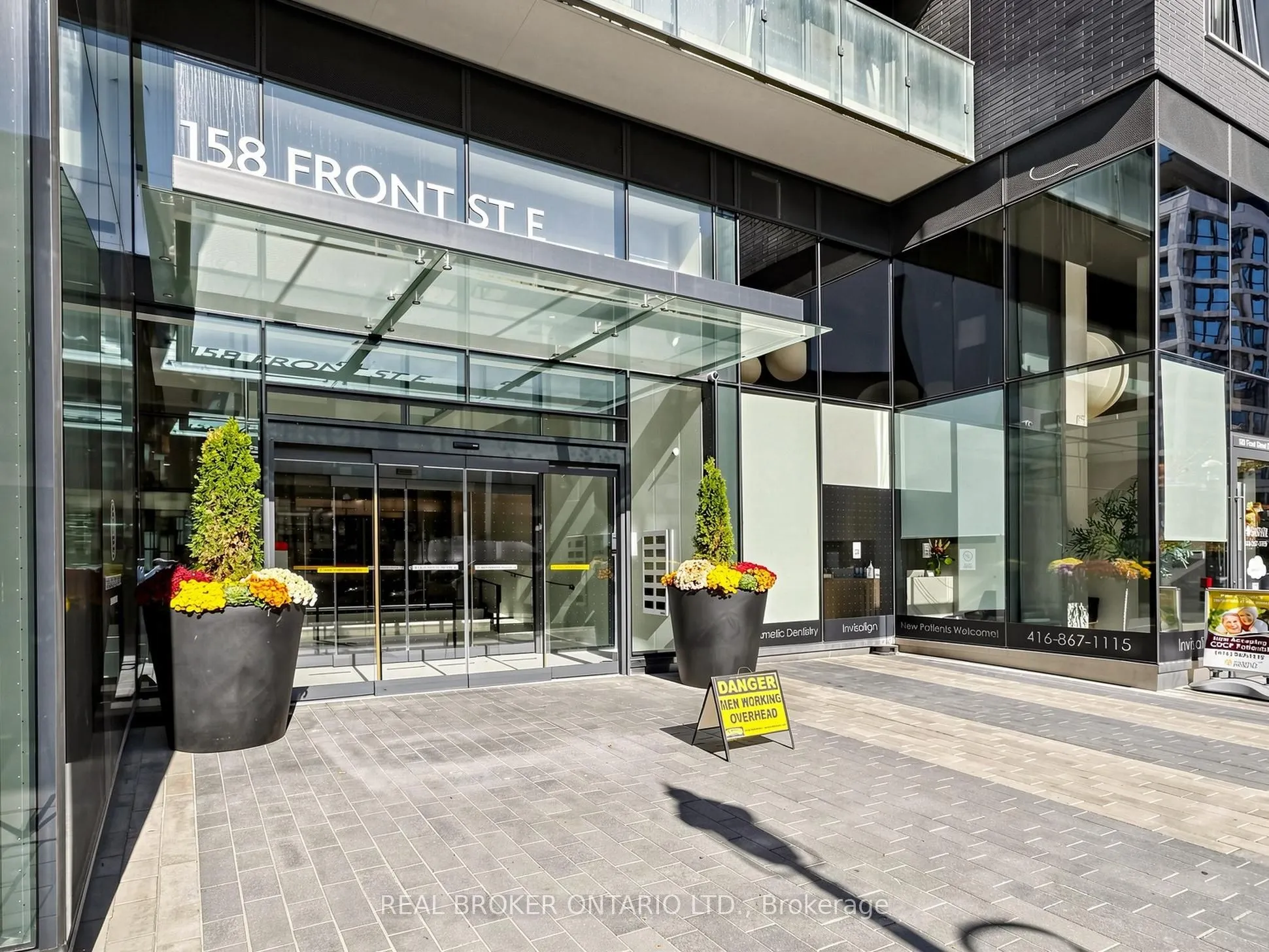 158 Front Street E #816