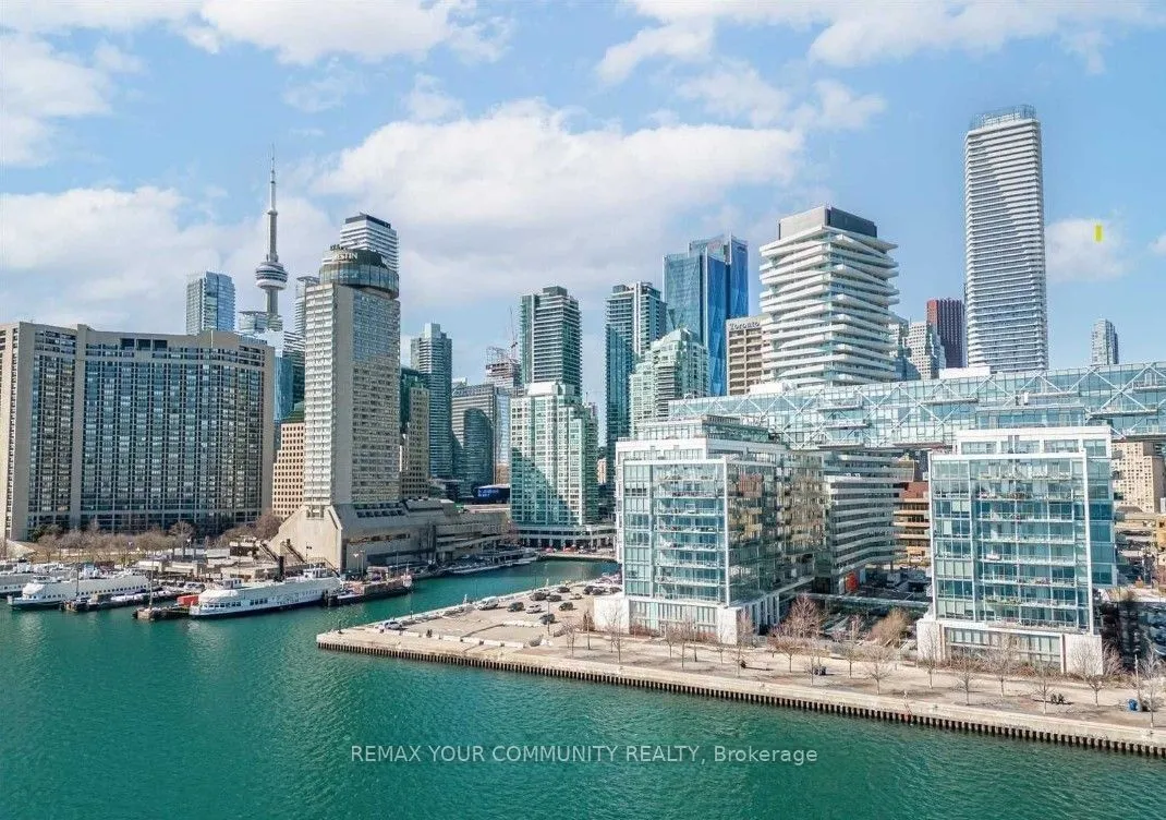 15 Queens Quay E #408