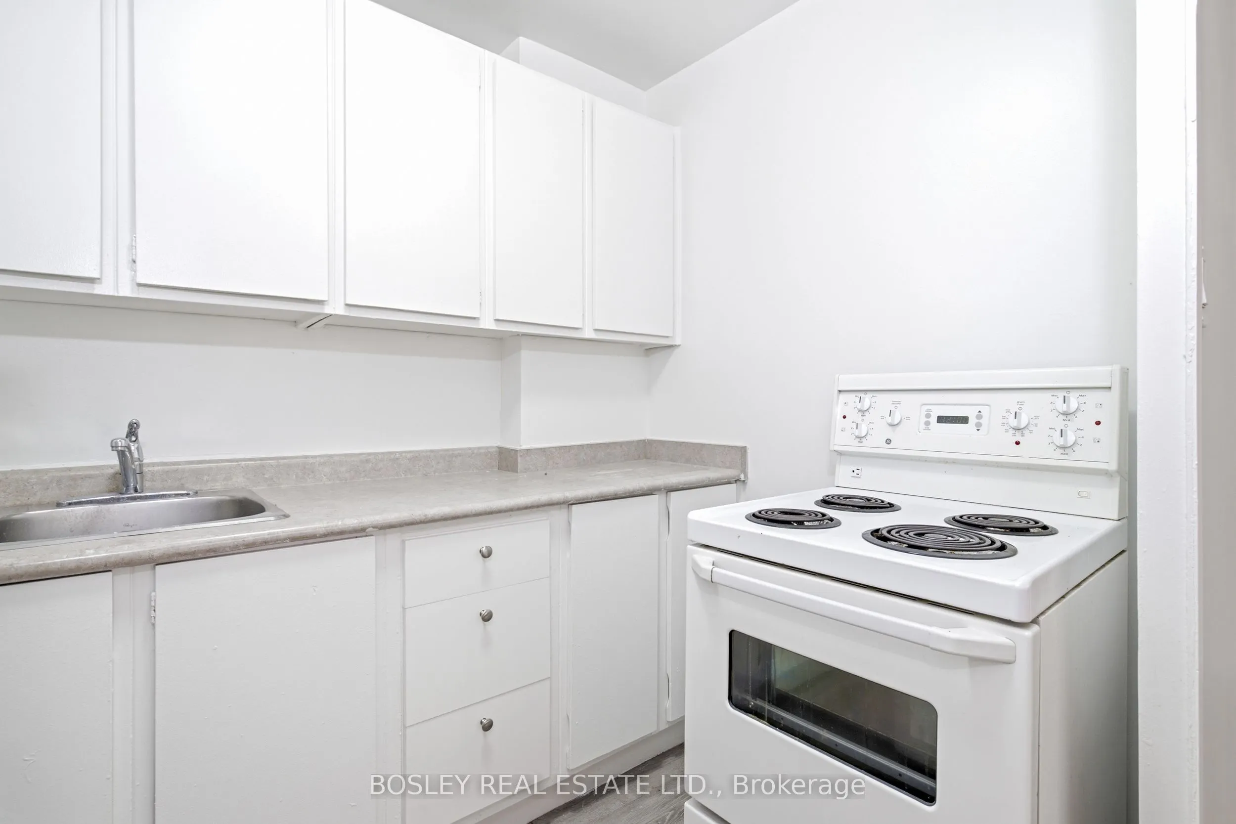 85 Lawton Boulevard #805
