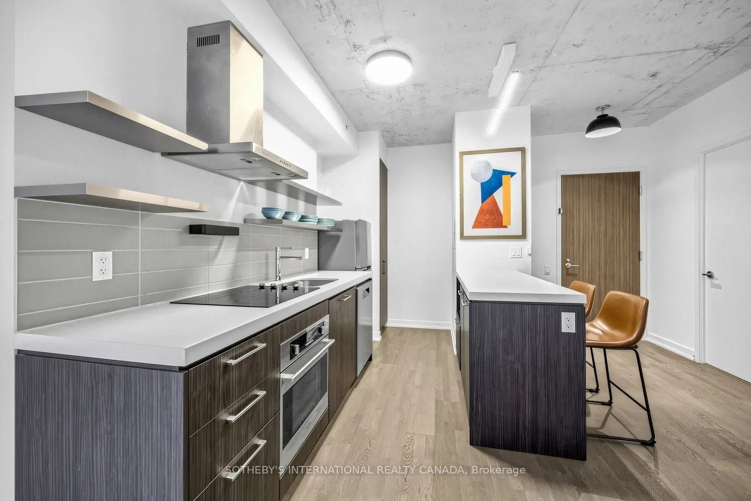 560 King St. Street W #401