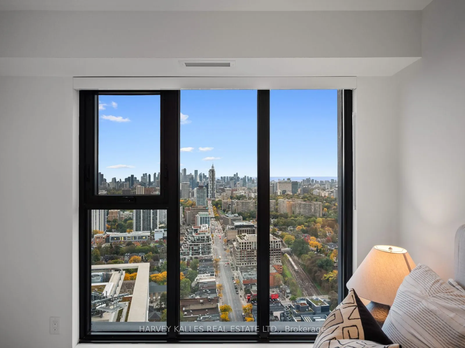 20 Soudan Avenue #3706