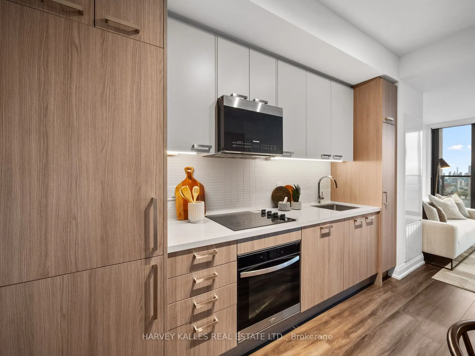 20 Soudan Avenue #3706