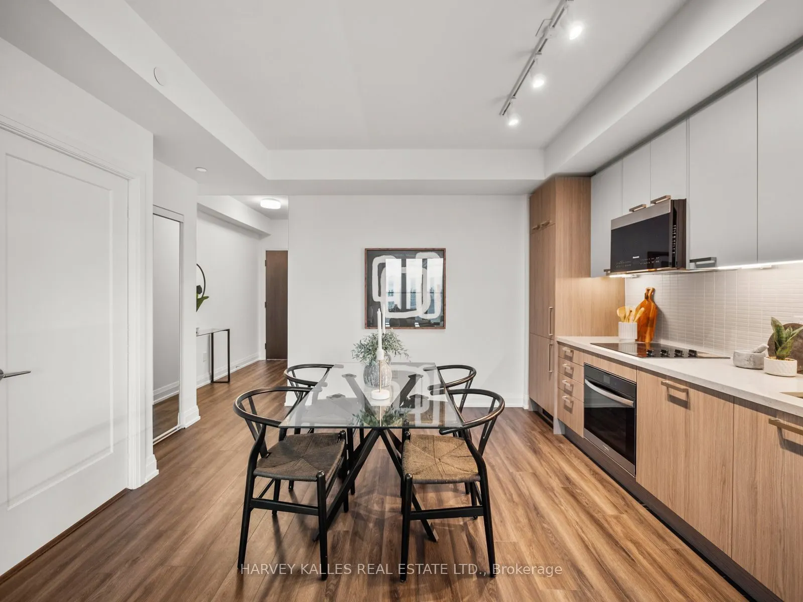 20 Soudan Avenue #3706