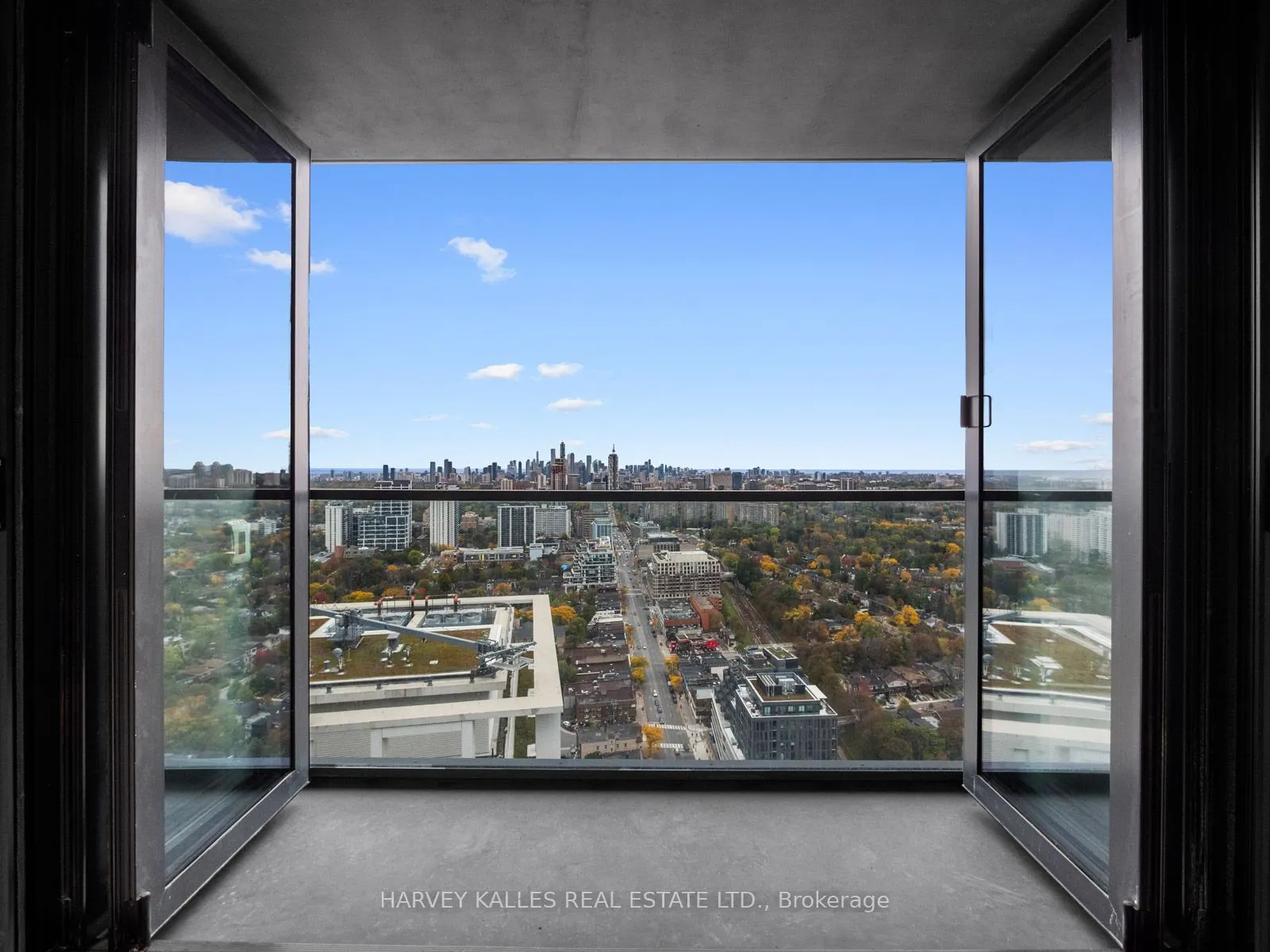 20 Soudan Avenue #3706