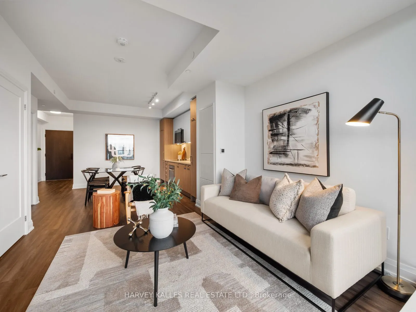 20 Soudan Avenue #3706