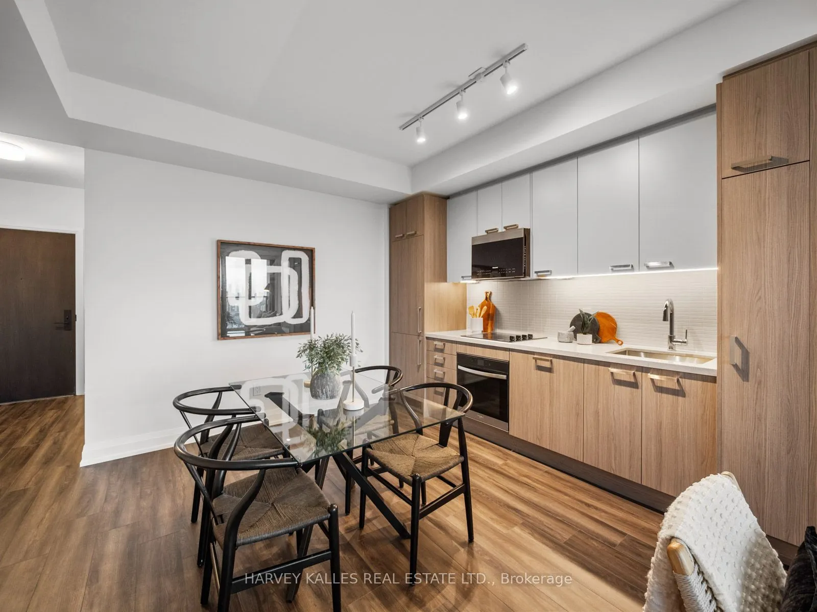 20 Soudan Avenue #3706