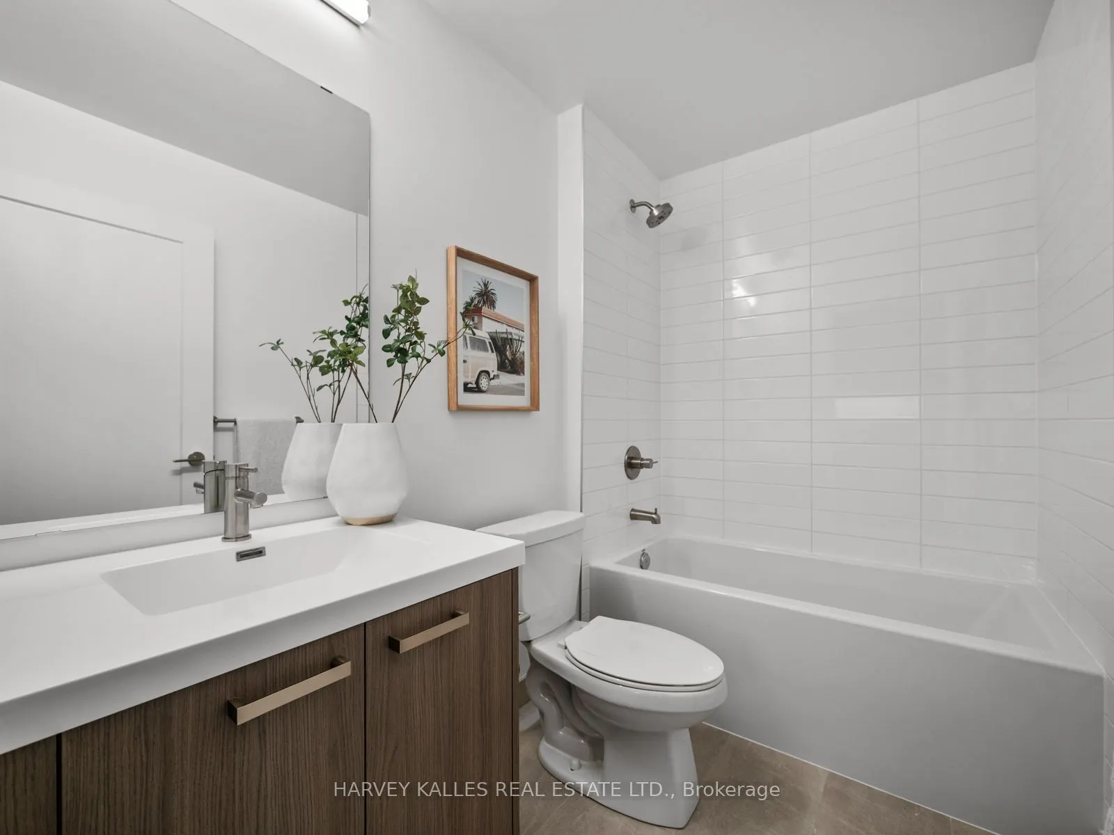20 Soudan Avenue #3706