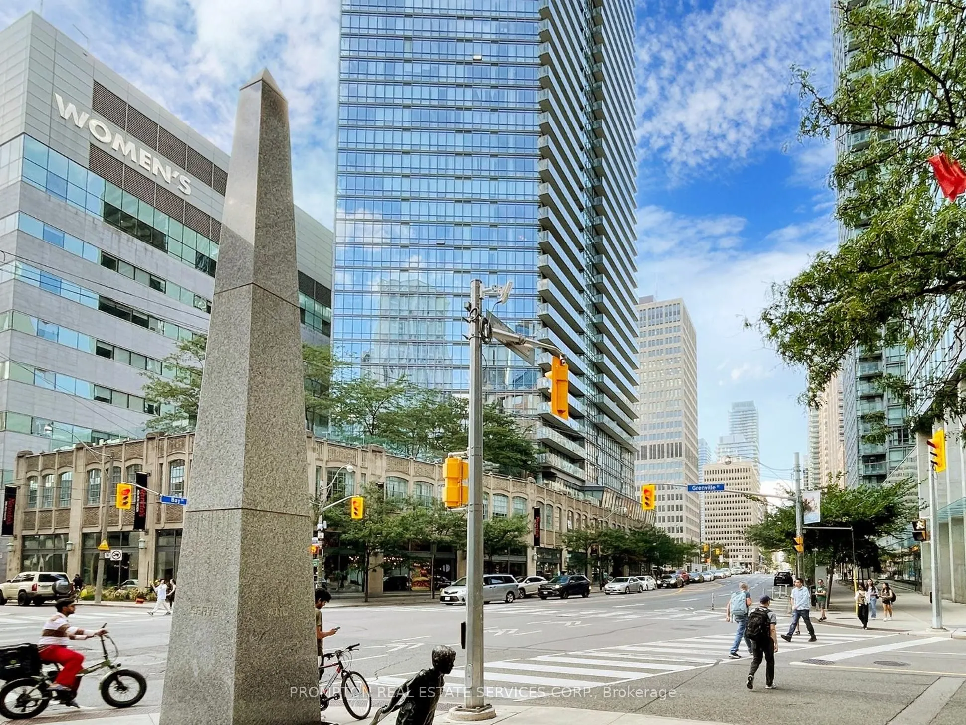 832 Bay Street #905