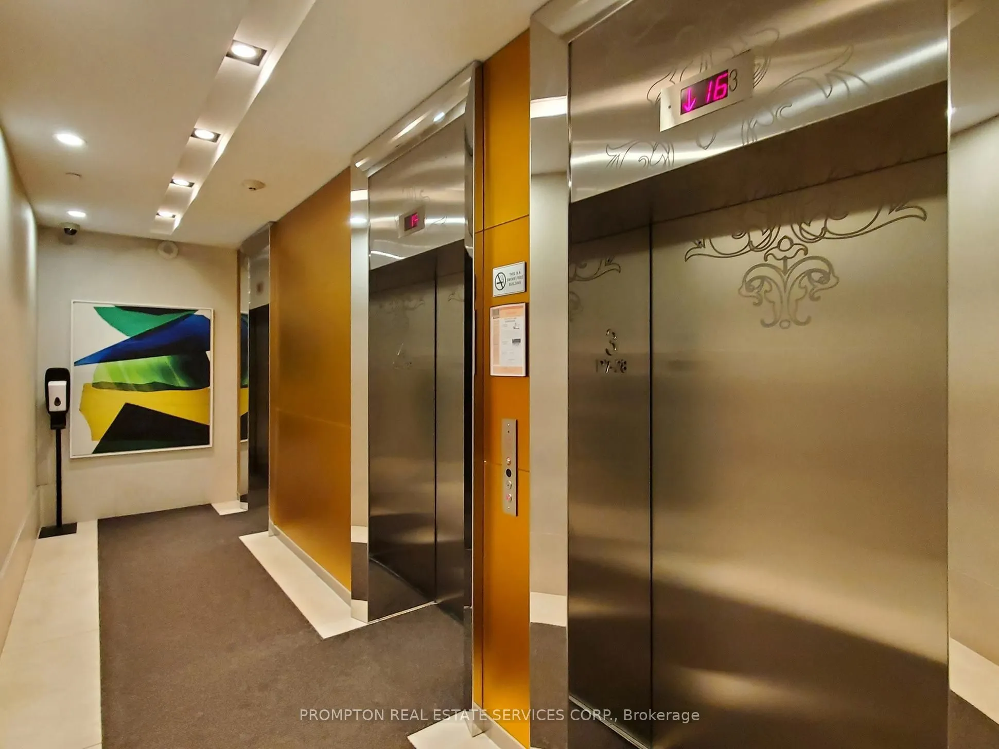 832 Bay Street #905