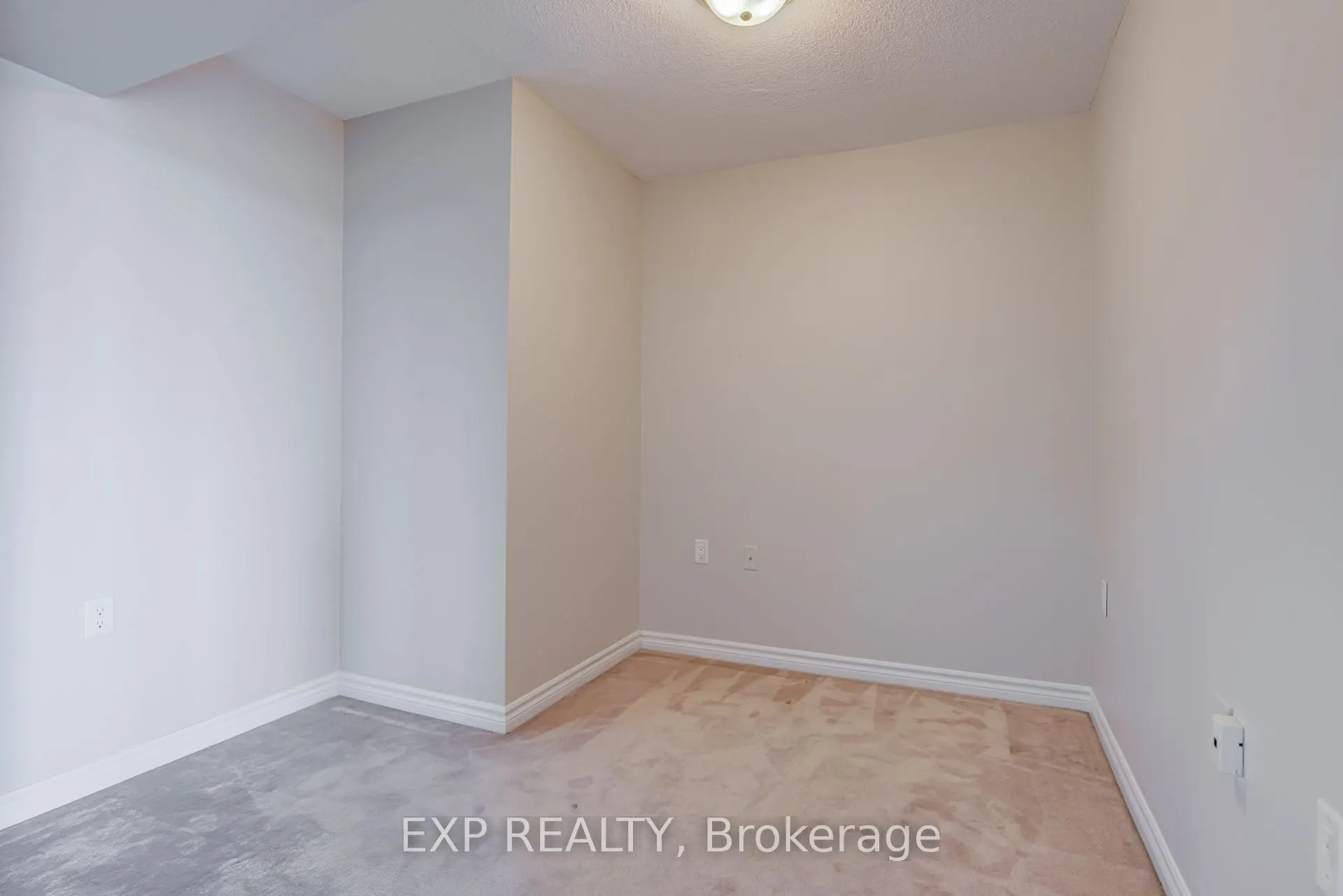 3840 Bathurst Street #506