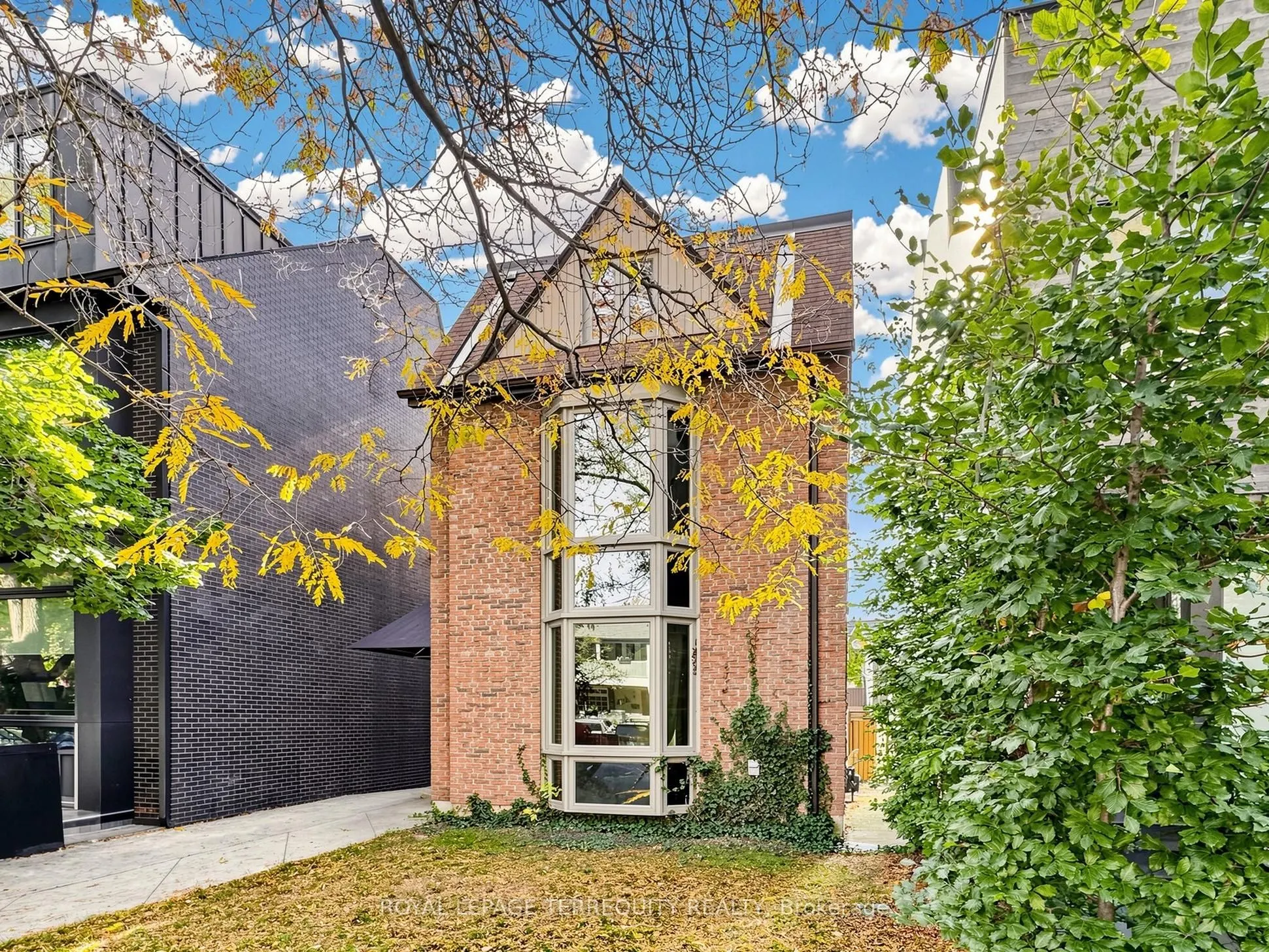 41 Summerhill Avenue #1