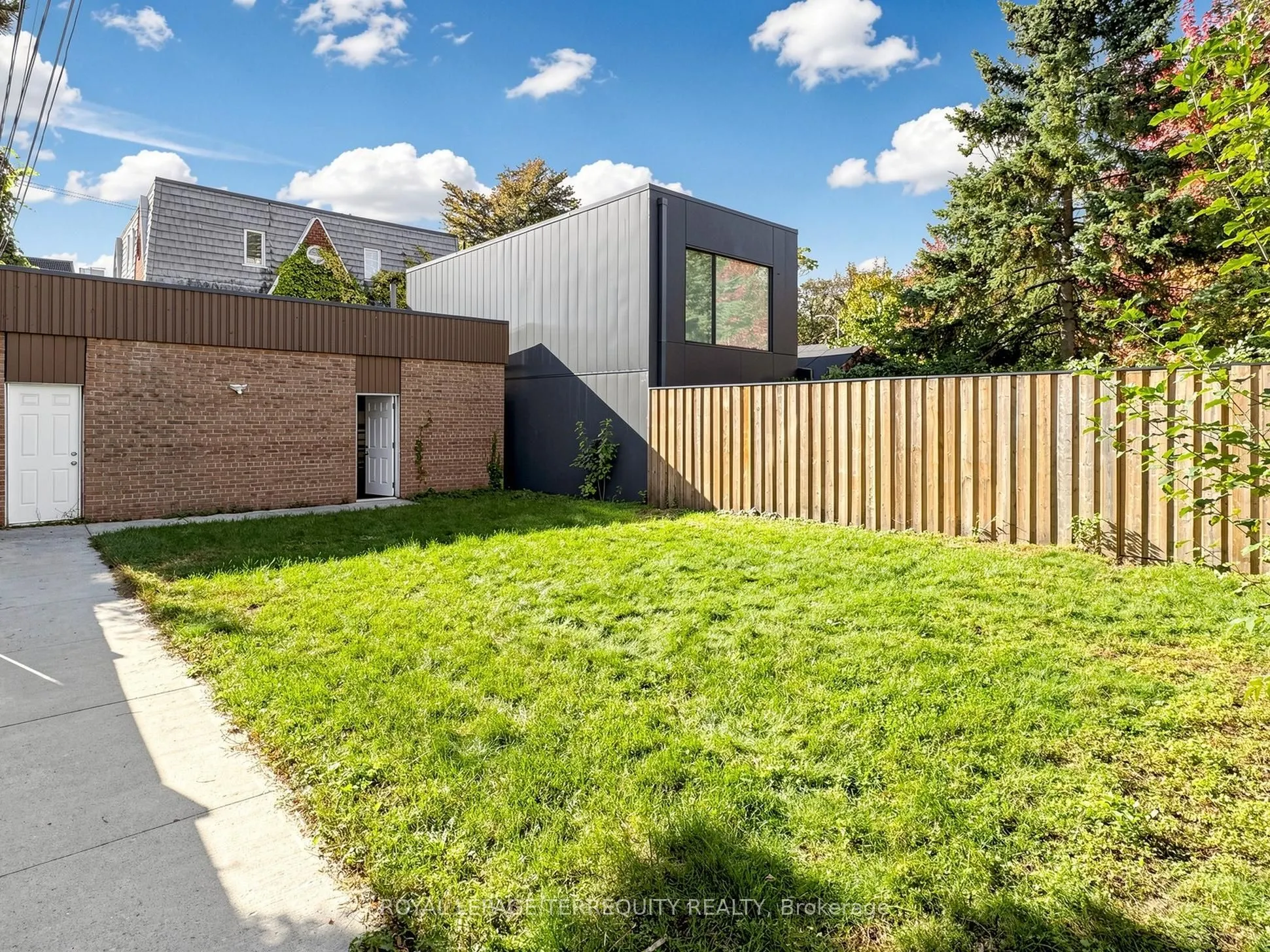 41 Summerhill Avenue #1