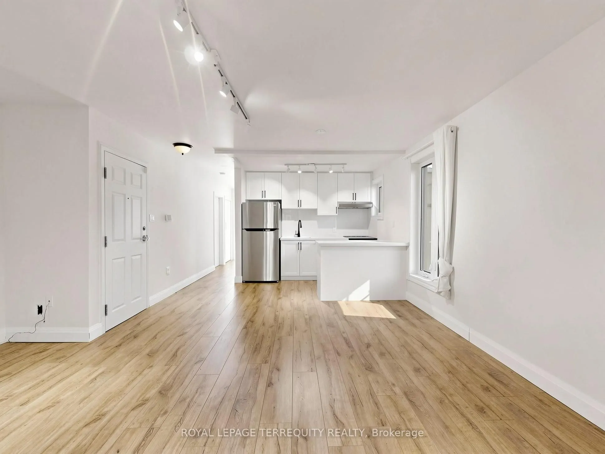 41 Summerhill Avenue #1