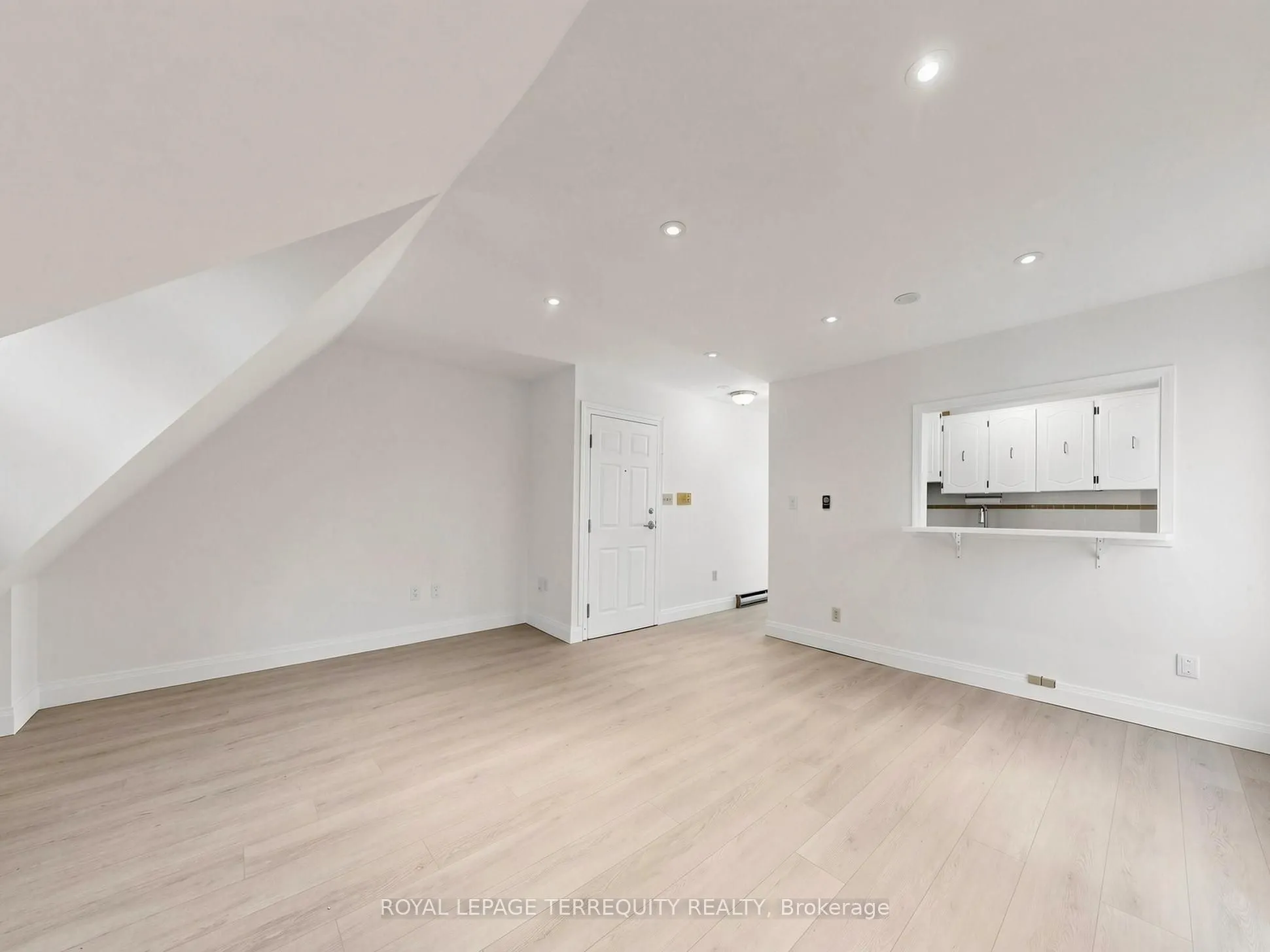 41 Summerhill Avenue #1