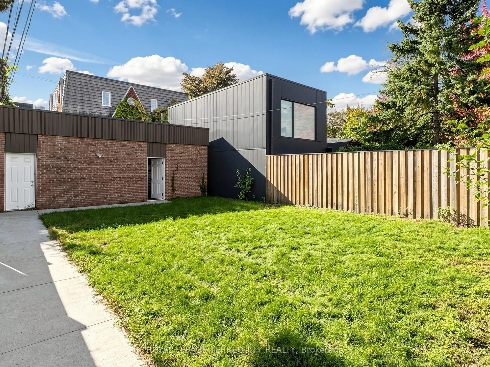 41 Summerhill Avenue #1