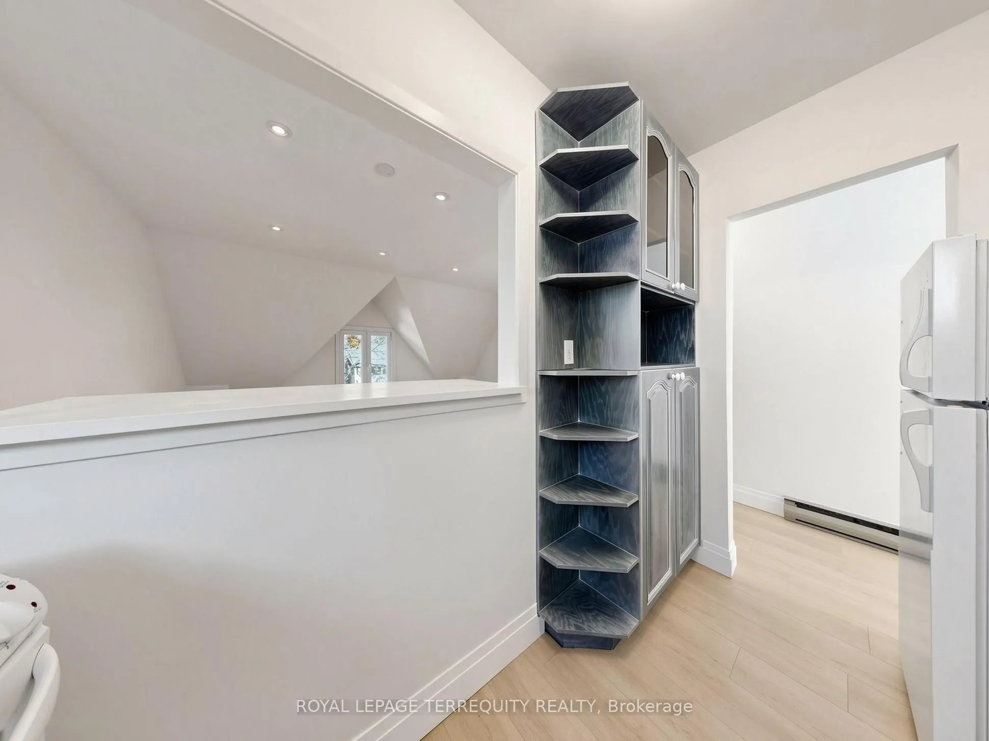 41 Summerhill Avenue #1