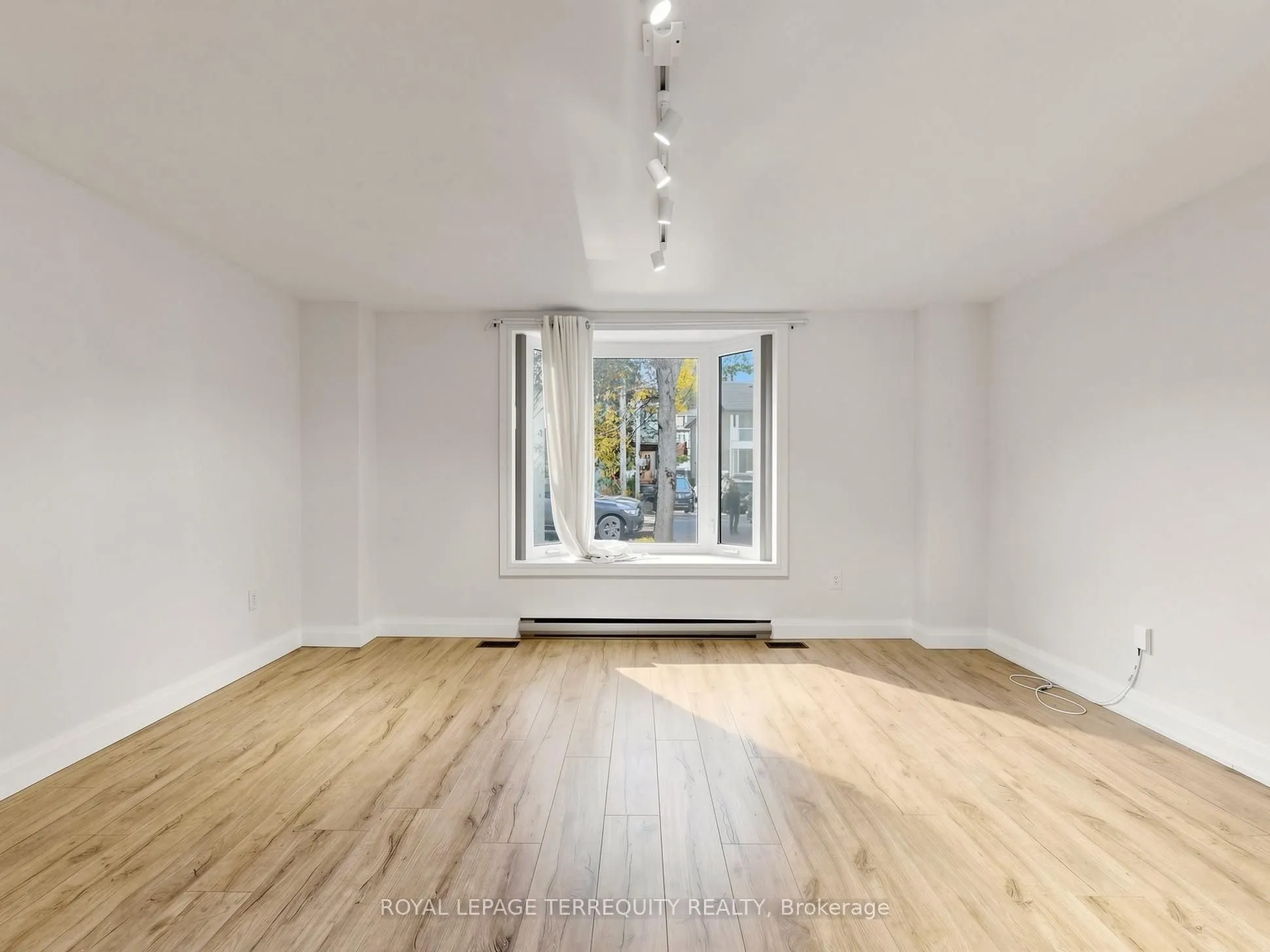 41 Summerhill Avenue #1