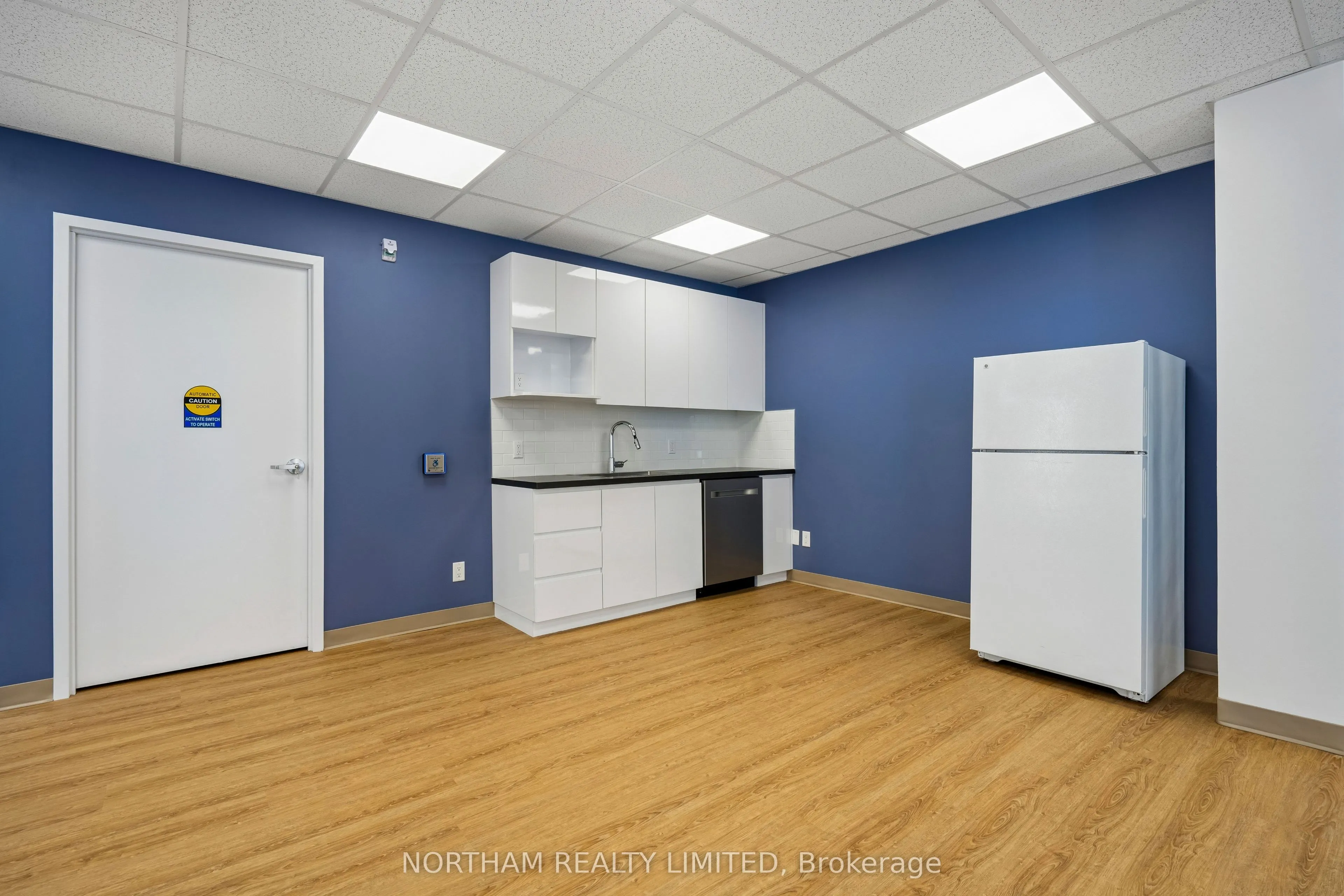 8 Market Street #Suite 400
