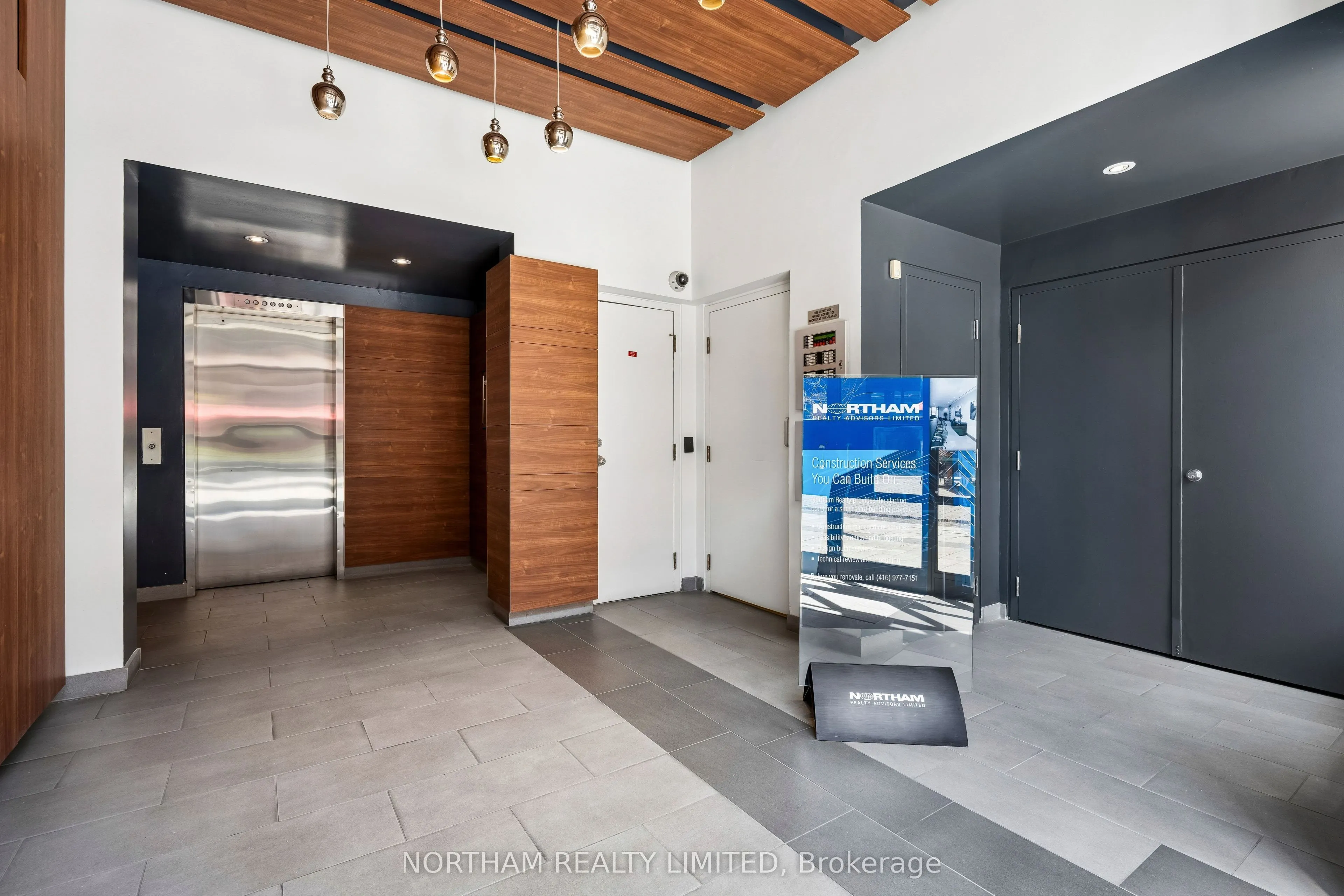 8 Market Street #Suite 400