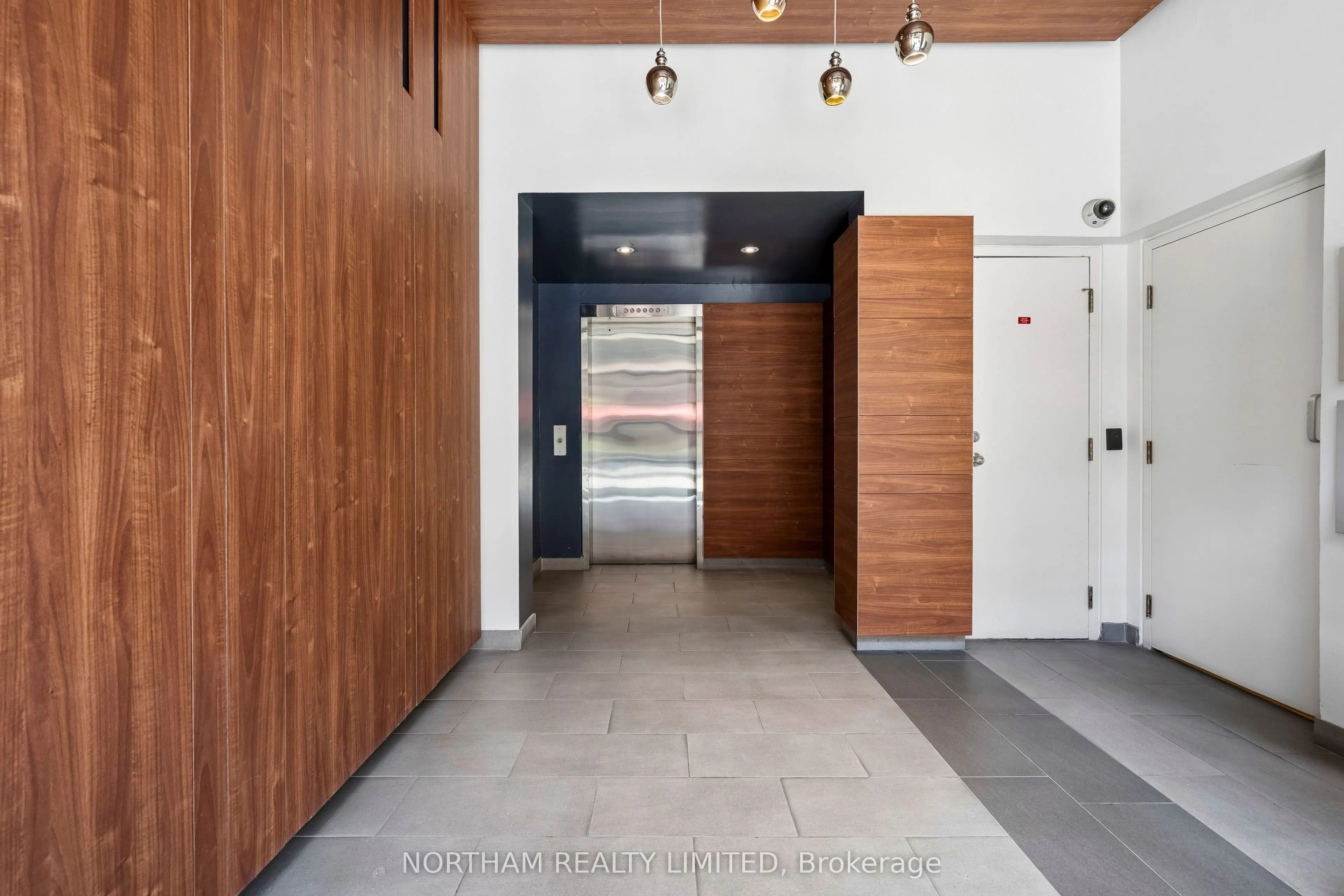 8 Market Street #Suite 400