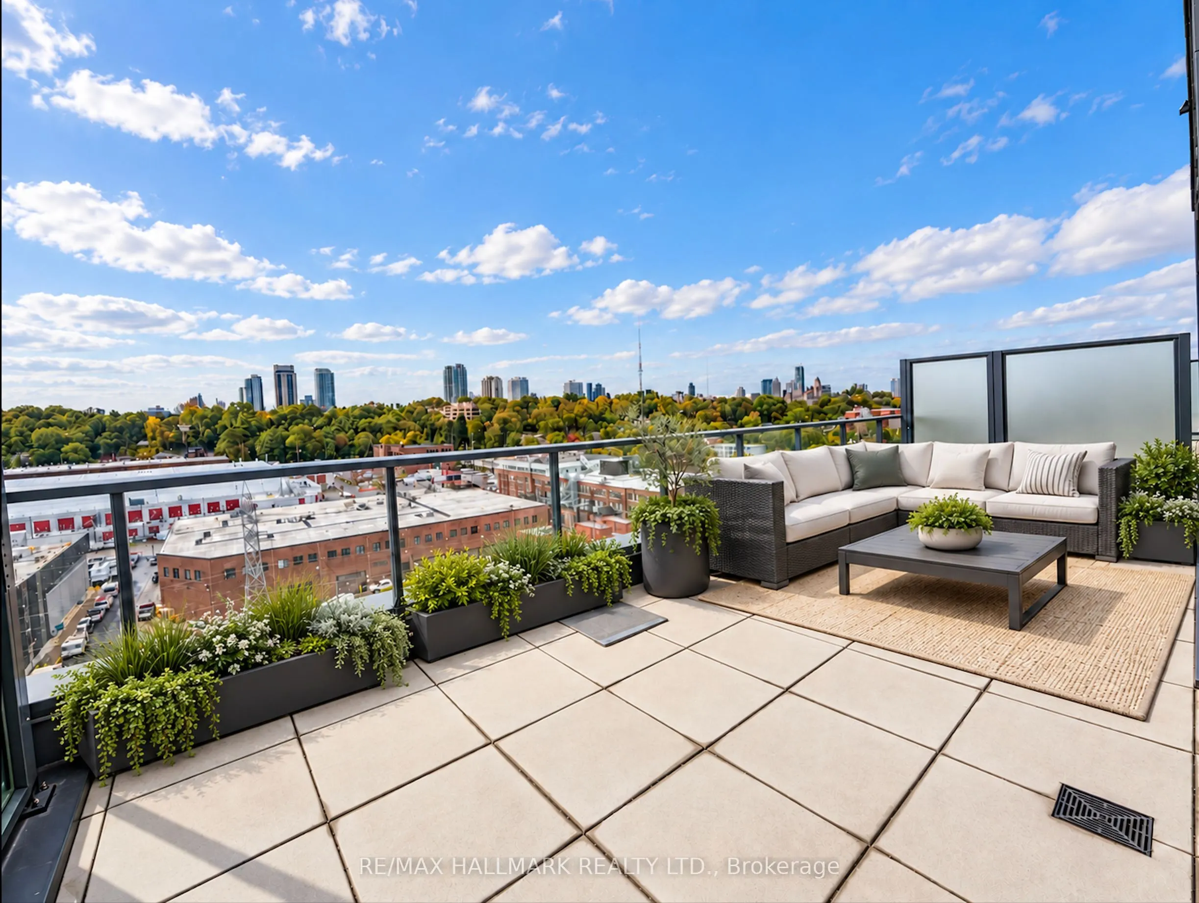 500 Dupont Street #PH06