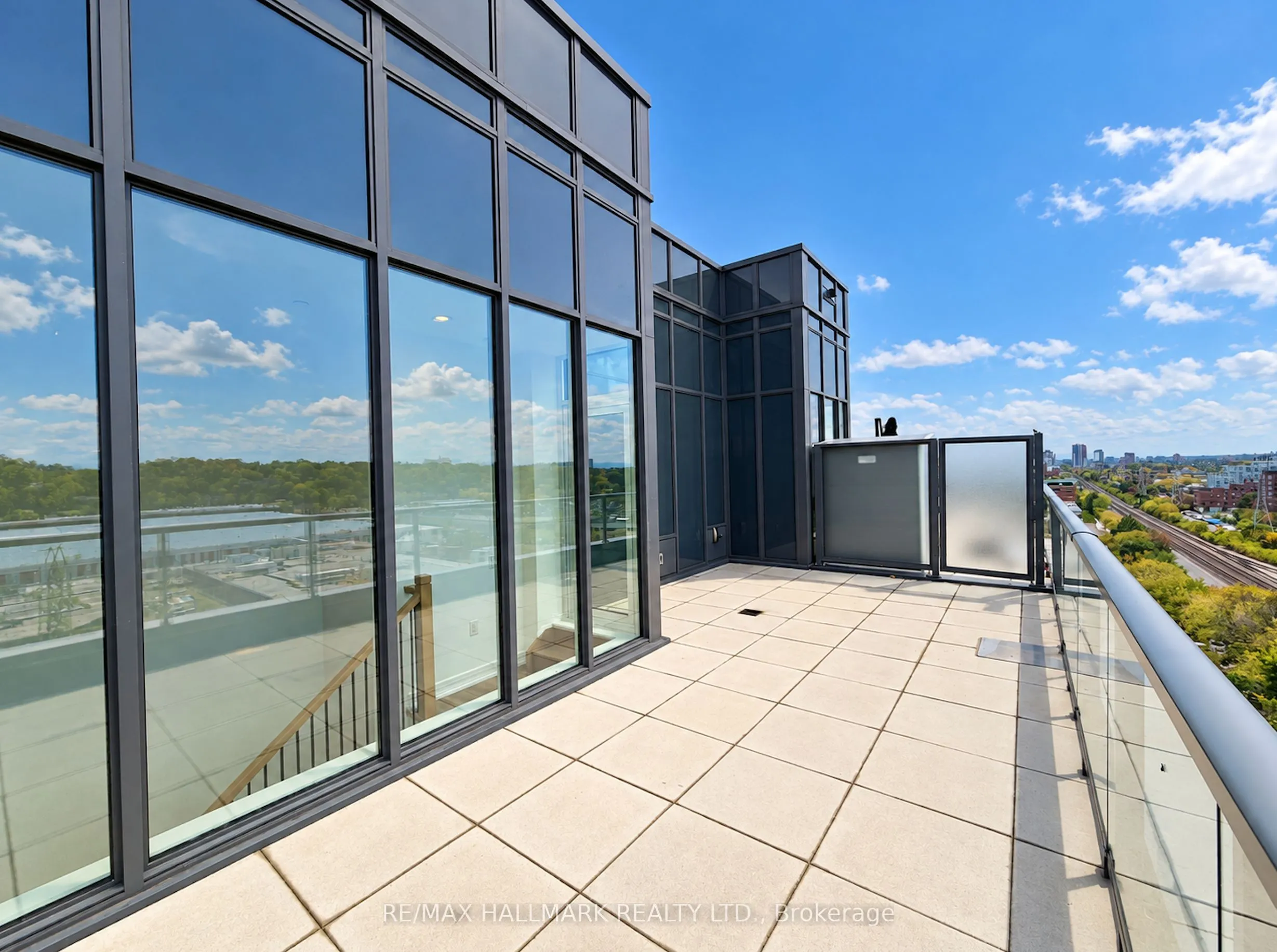 500 Dupont Street #PH06
