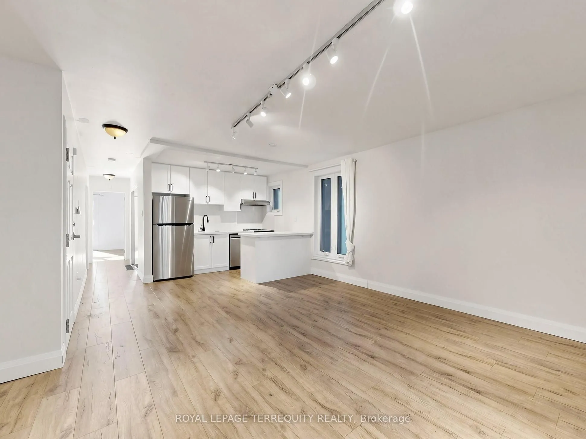 41 Summerhill Avenue #3