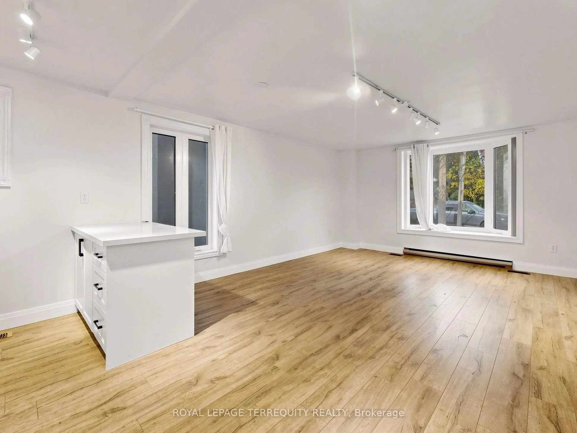 41 Summerhill Avenue #3