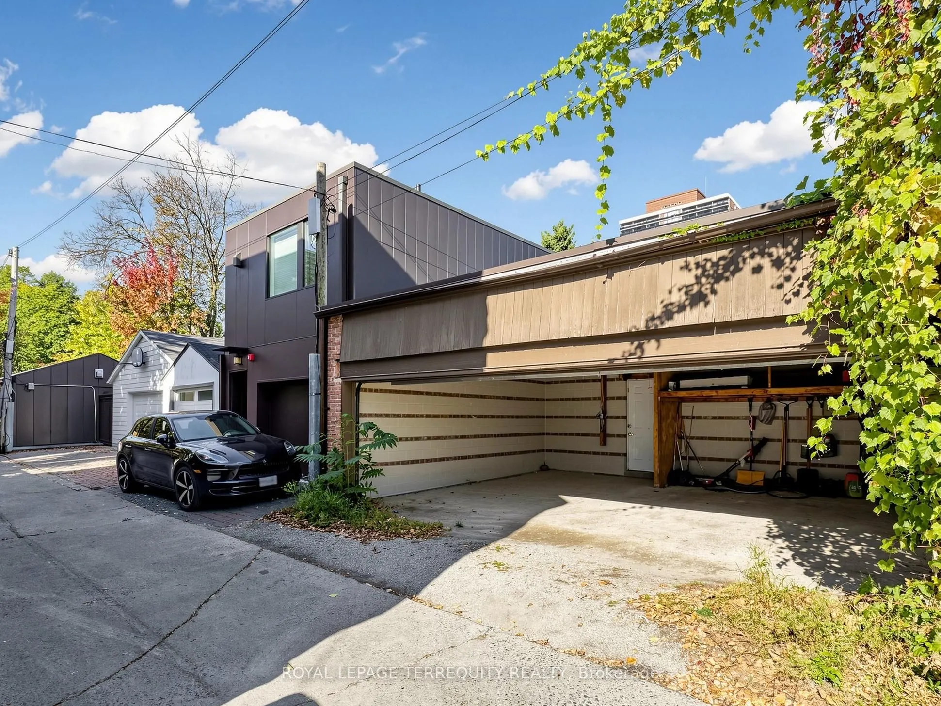 41 Summerhill Avenue #3