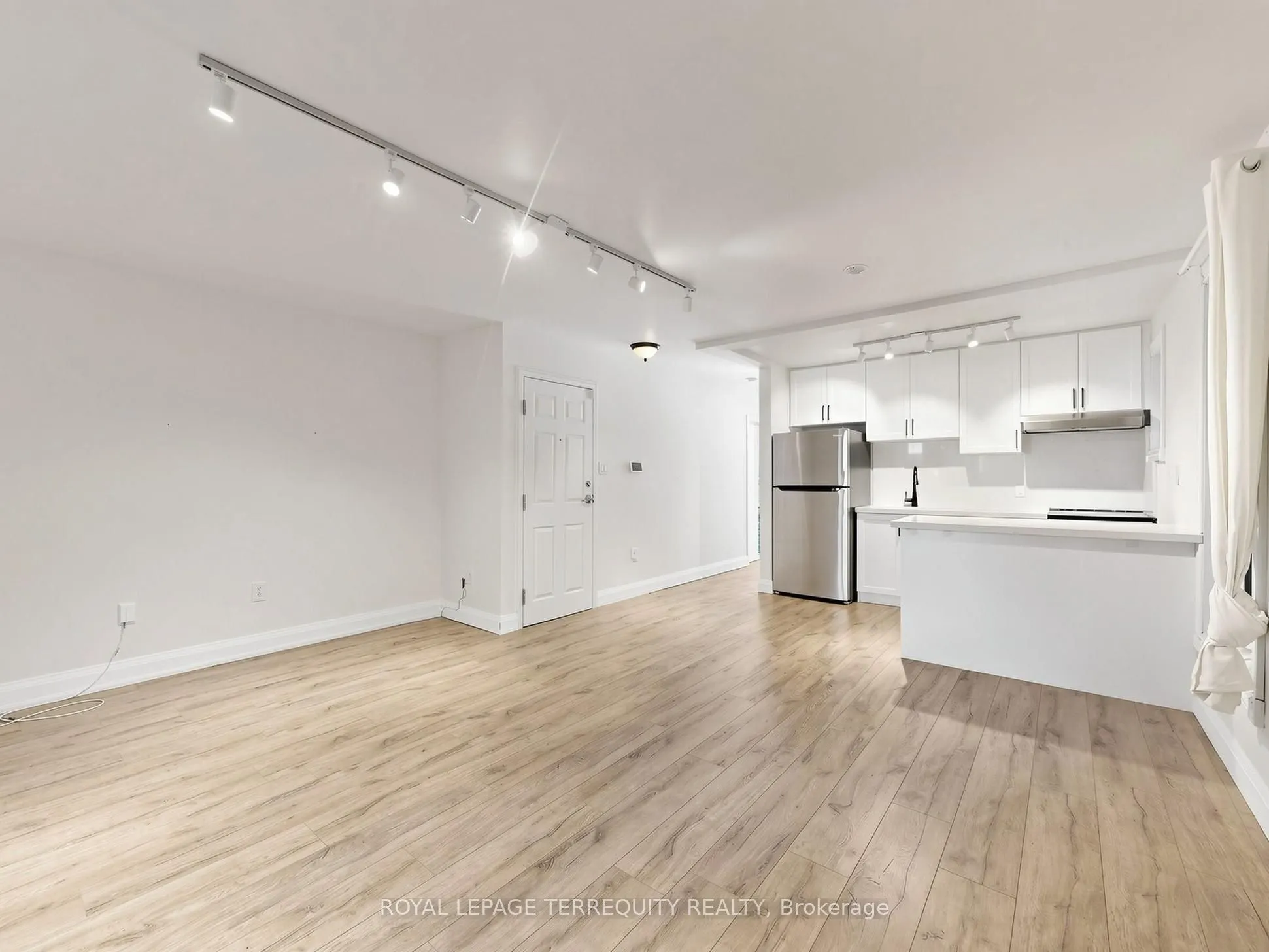 41 Summerhill Avenue #3