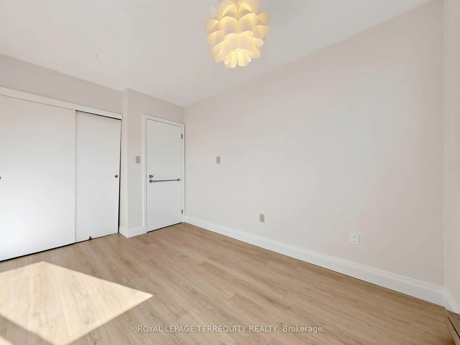 41 Summerhill Avenue #3