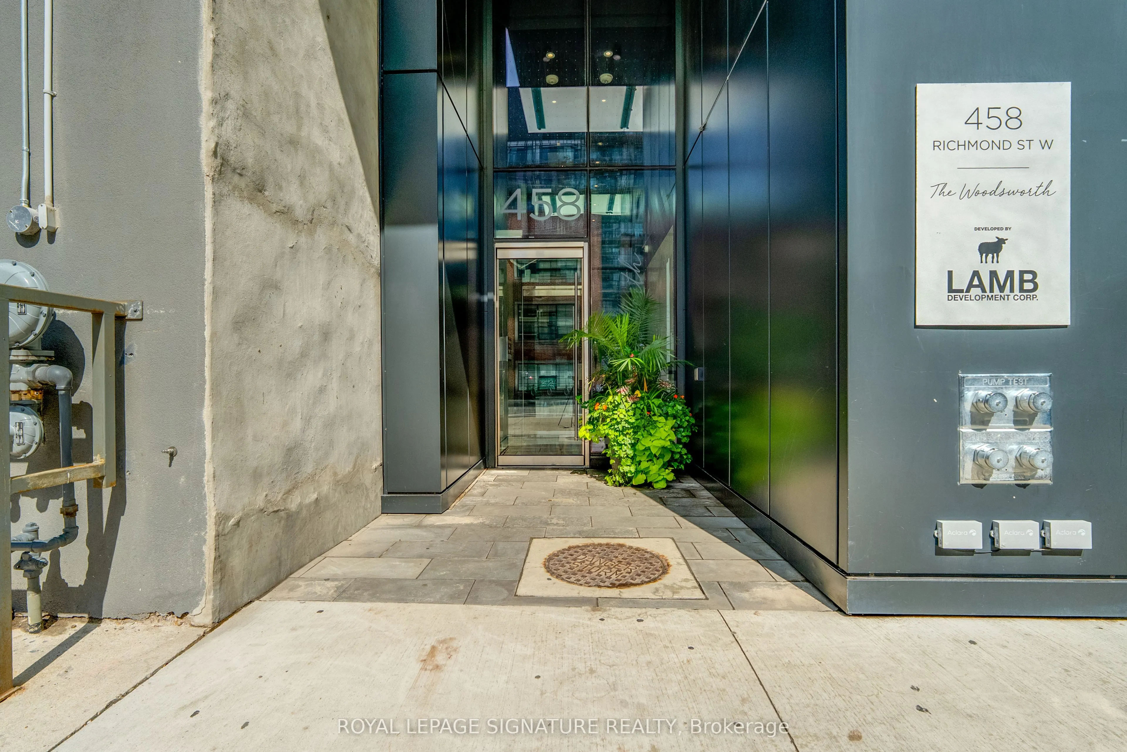 458 Richmond Street W #1204
