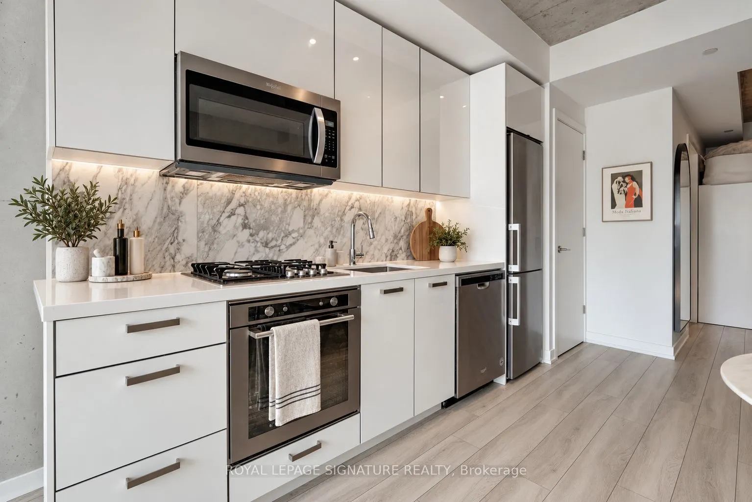 458 Richmond Street W #1204