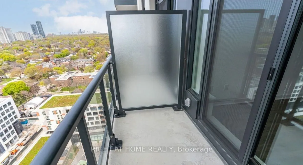 130 River Street #1806