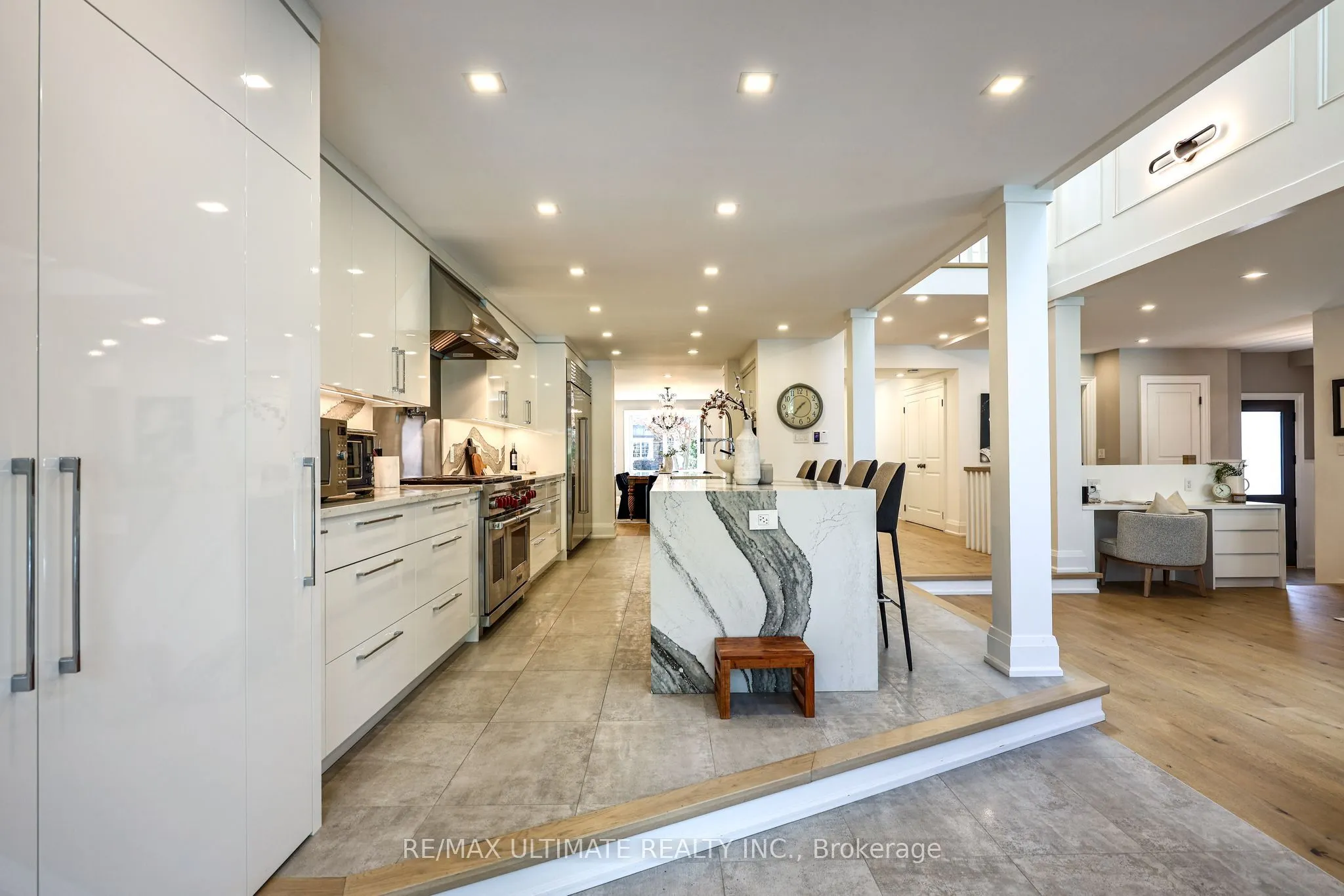 10 Field Avenue