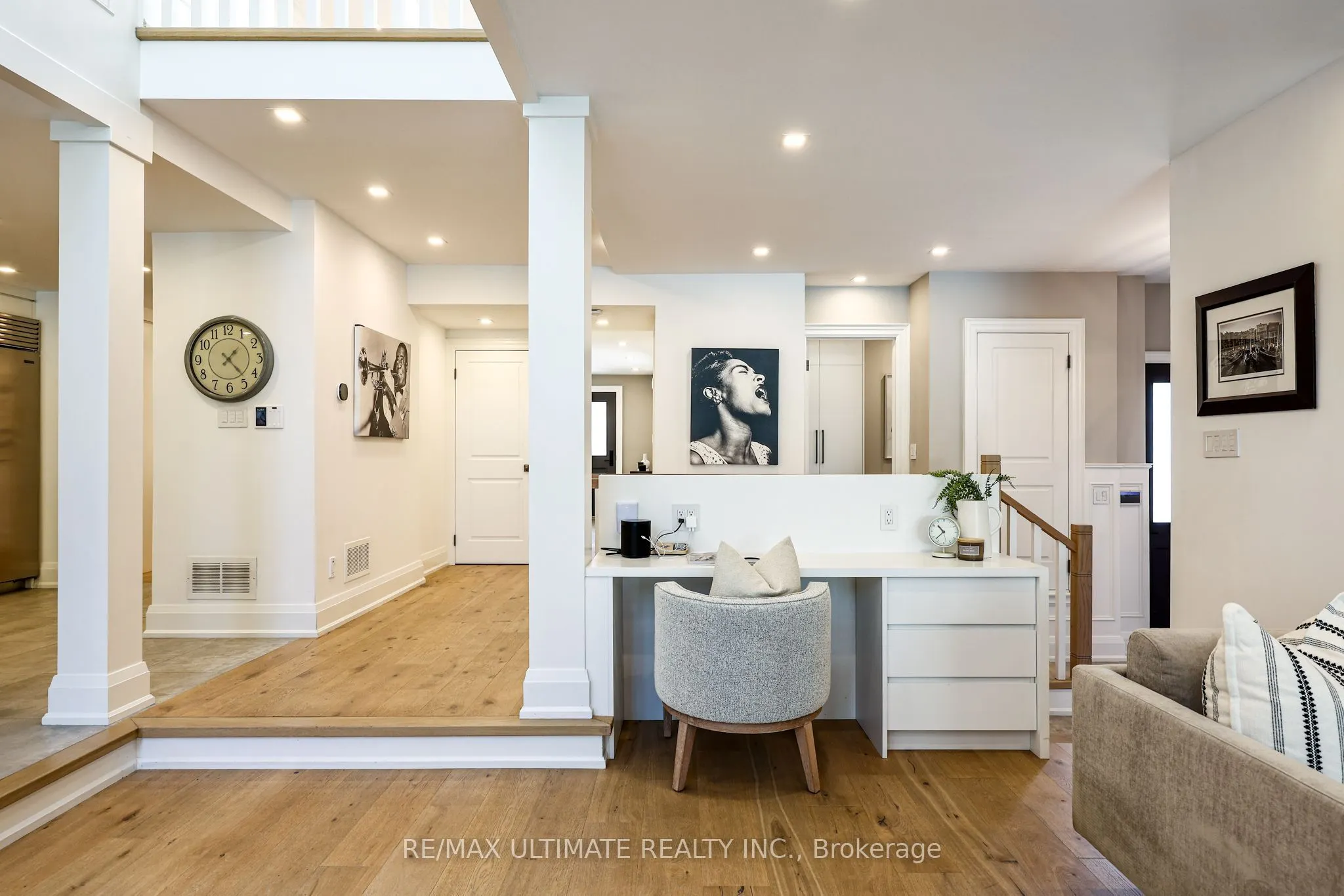 10 Field Avenue